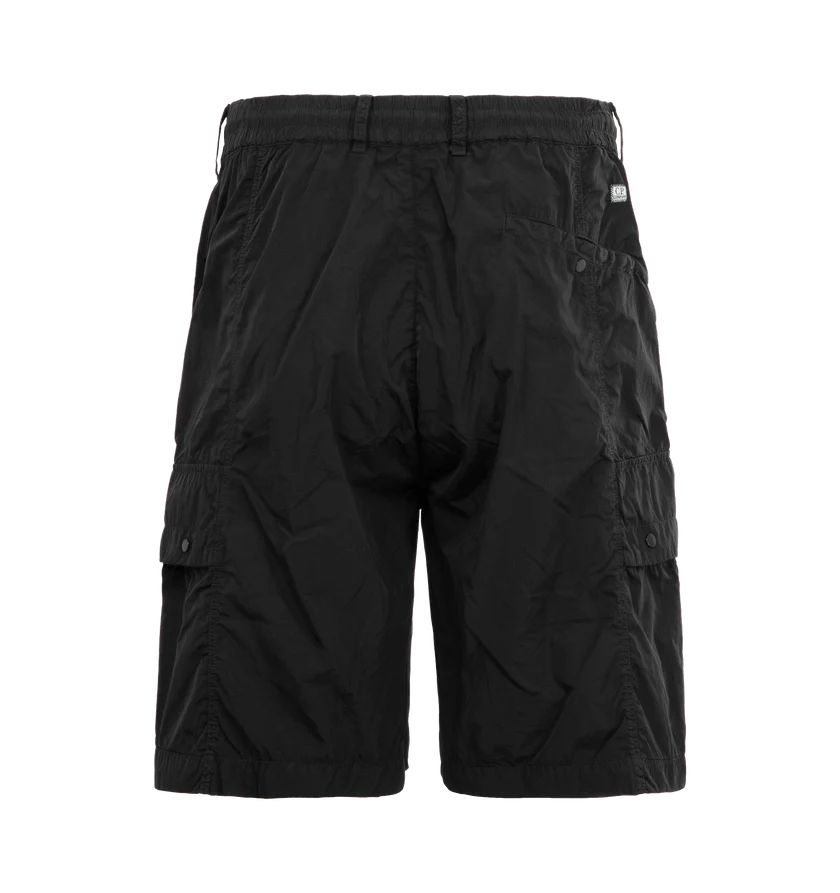 C.P. Company o1h1sh10526 Bermuda Cargo Short in Black Size US 34 / EU 50 - 2 Thumbnail