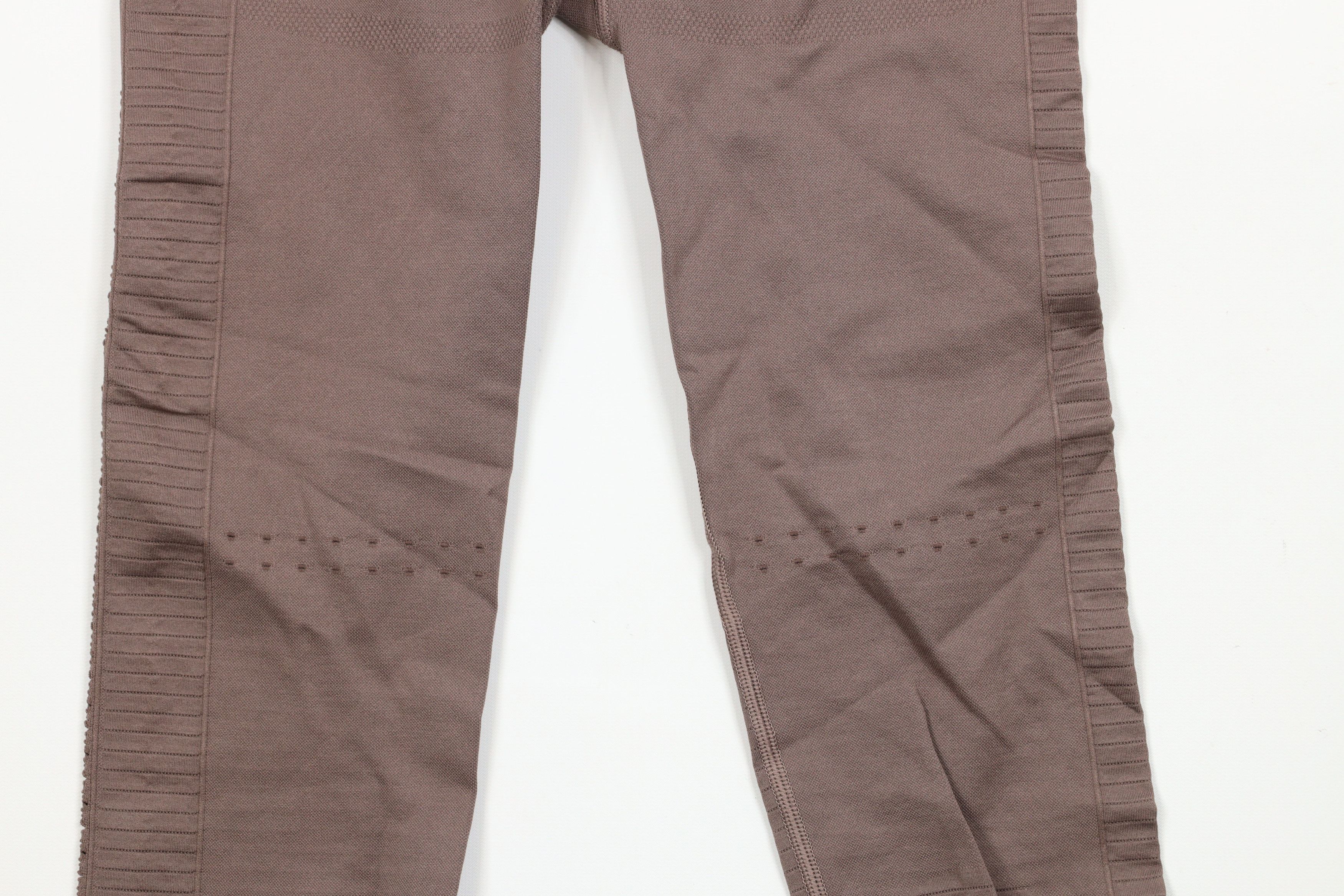 Gymshark × Vintage Gymshark Energy Seamless Running Jogging Gym Tights Purple Size 26" / US 2 / IT 38 - 9 Thumbnail