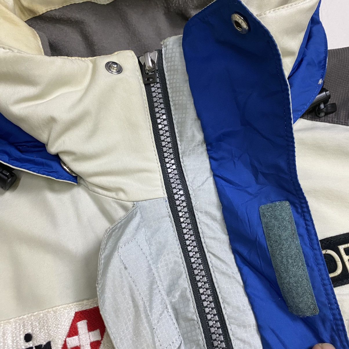 Descente Vintage Y2k descente ski jacket Size US M / EU 48-50 / 2 - 16 Thumbnail