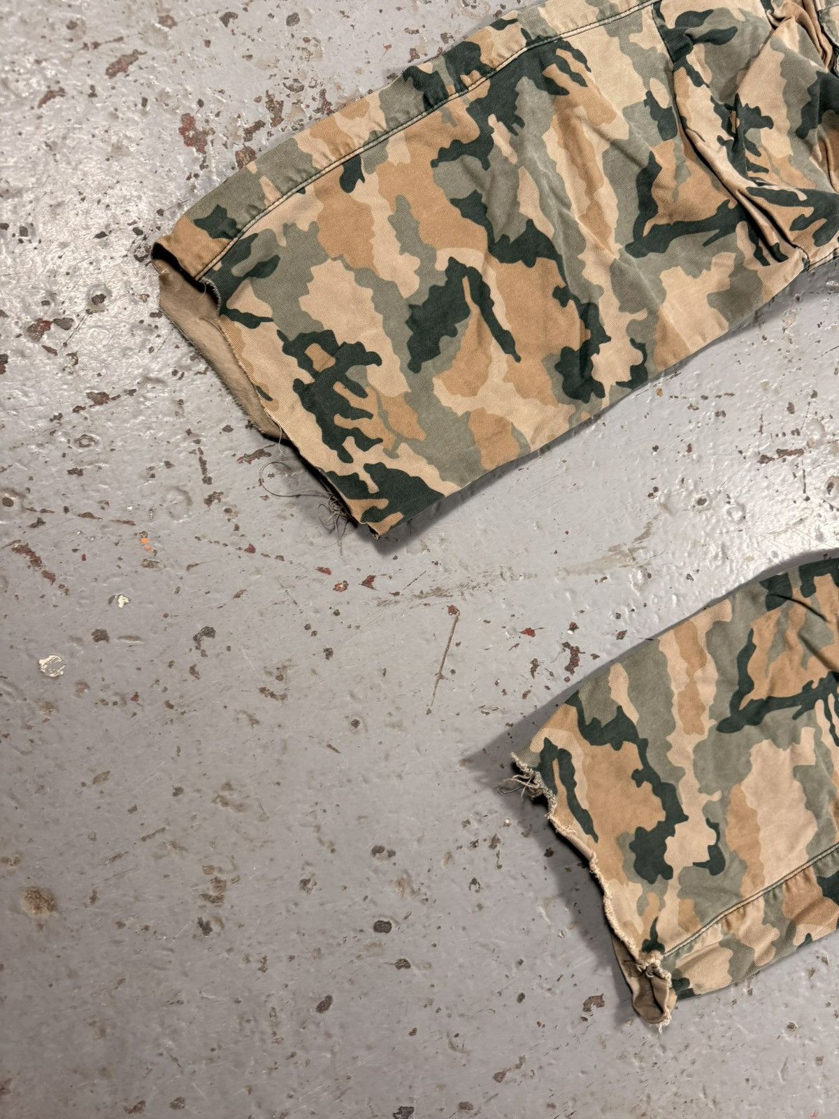 Levi's Vintage Levis Cargo Camo Pants Size US 34 / EU 50 - 2 Thumbnail