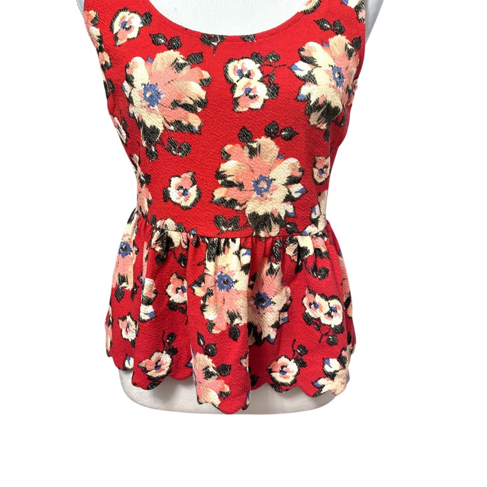 Other Anthropologie Peplum Top Floral Scoop Neck Scallop Hem W S Size S / US 4 / IT 40 - 3 Thumbnail