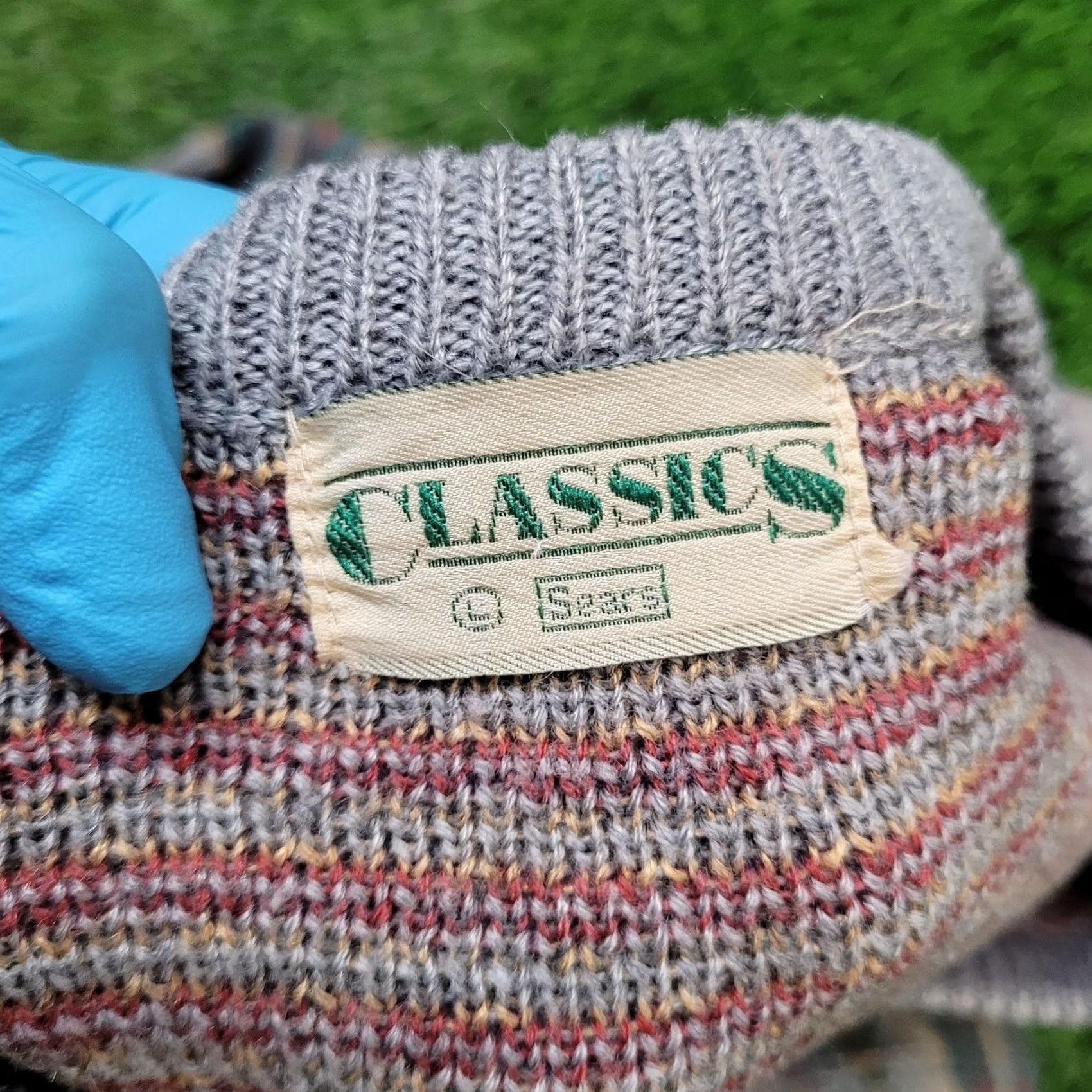 Sears VTG 80s Sears Boxy Crop Fair Isle Sweater Tapered Hem 80s Fit Large Knit Pullover V-Neck Cropped Pattern Gray Mens Sweater Size US L / EU 52-54 / 3 - 5 Thumbnail