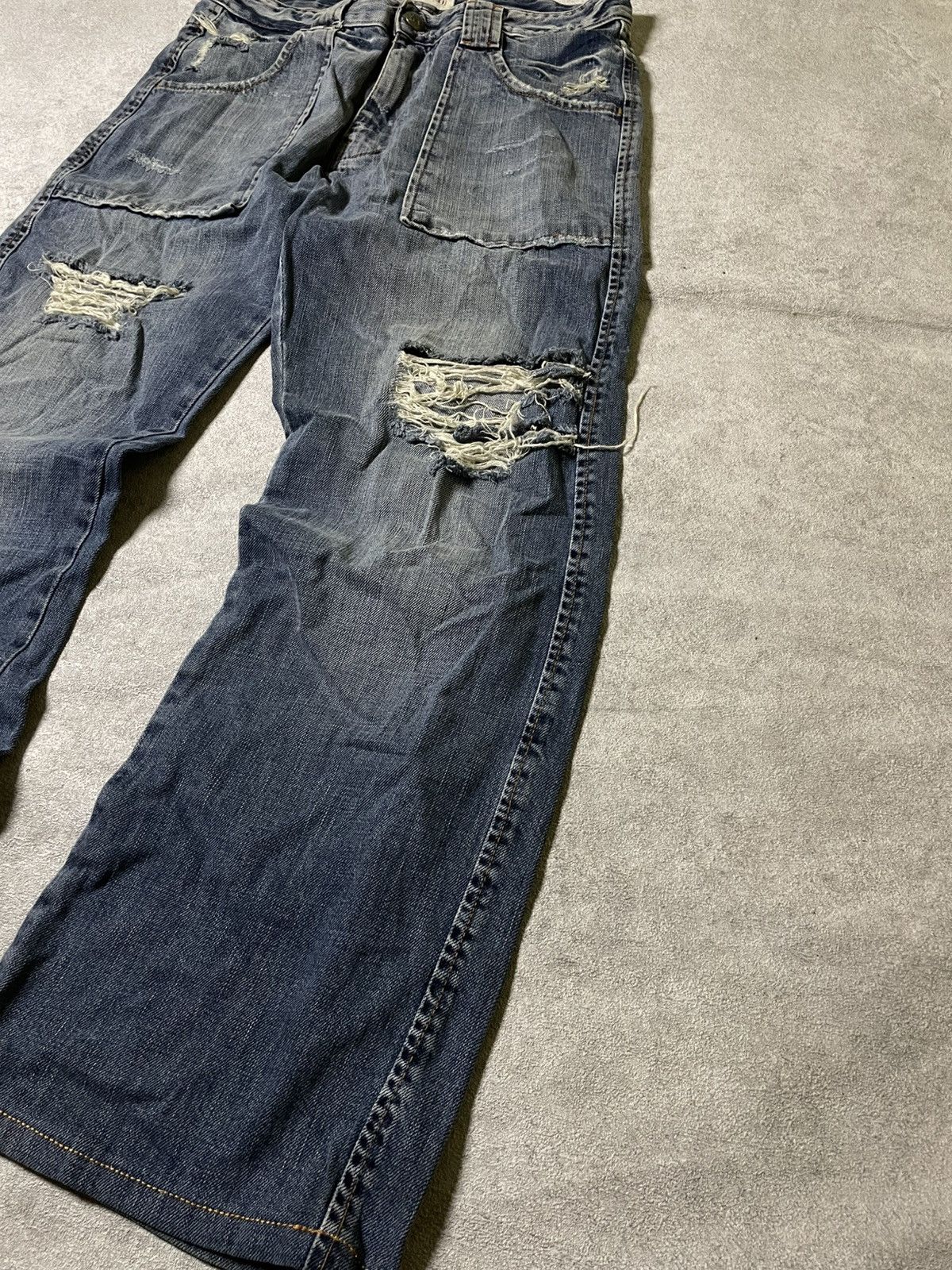 Guess IfSixWasNine Skull USA 99’ LGB Distressed LUXURU GUESS jeans Size US 31 - 4 Thumbnail