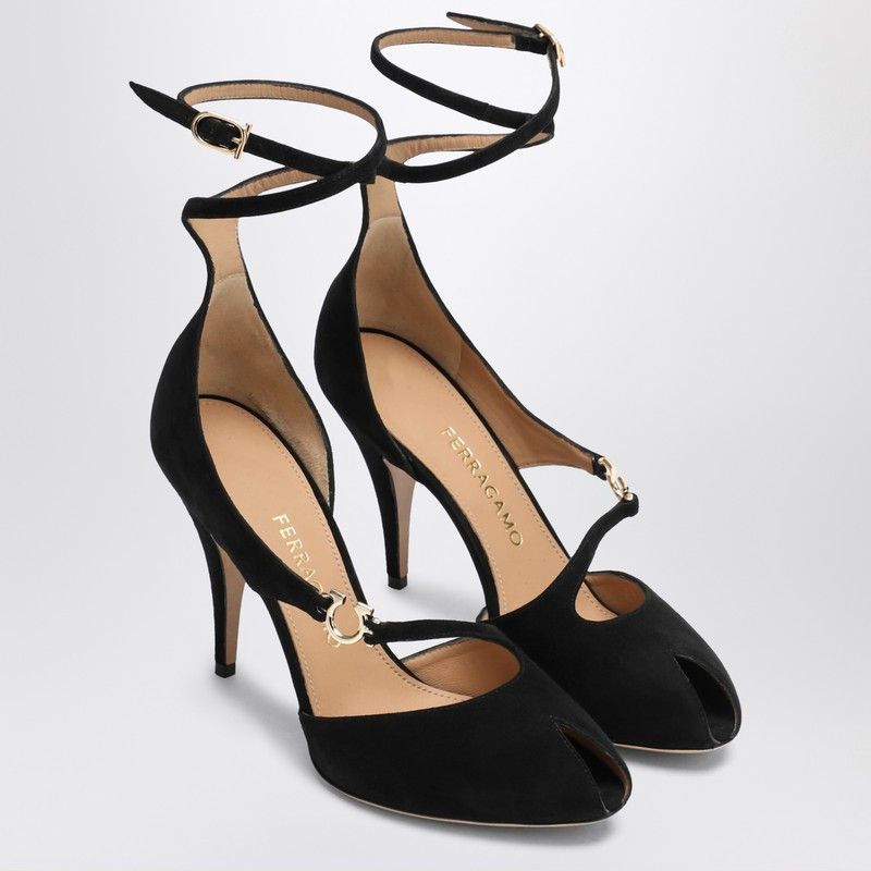 パンプス FERRAGAMO PUMPS WITH GANCINI DETAIL DARK BAROLO Pumps with Gancini detail Dark Barolo – Lord & Taylor