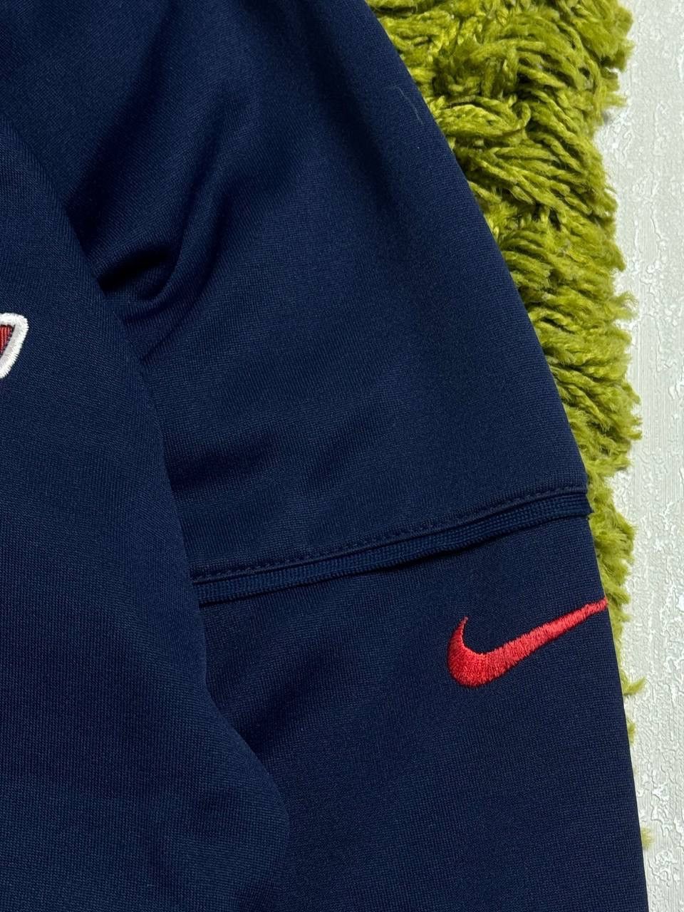 Nike Vintage Nike Big Center Logo Zip Up Hoodie Swoosh 90s Size US S / EU 44-46 / 1 - 4 Thumbnail