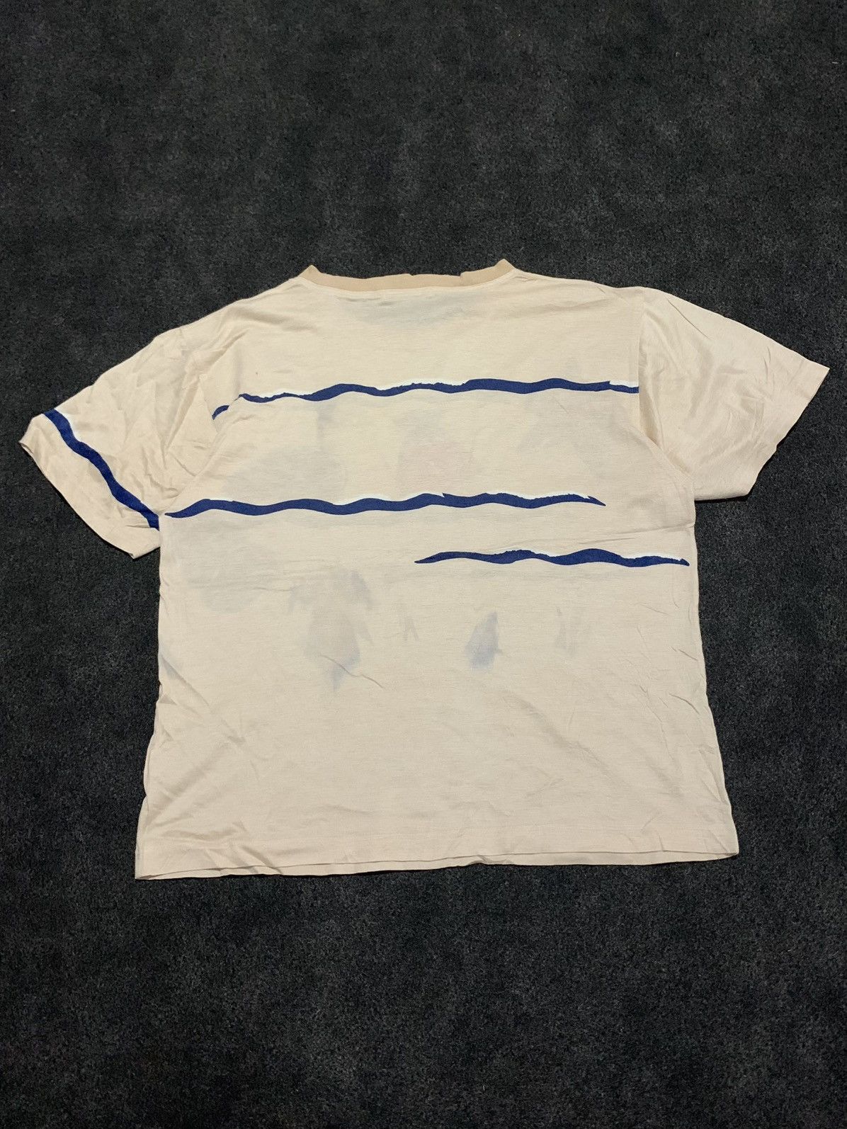 Yves Saint Laurent Vintage Yves Saint Laurent Sea Life/Seashell Print T-Shirt Size L / US 10 / IT 46 - 8 Thumbnail
