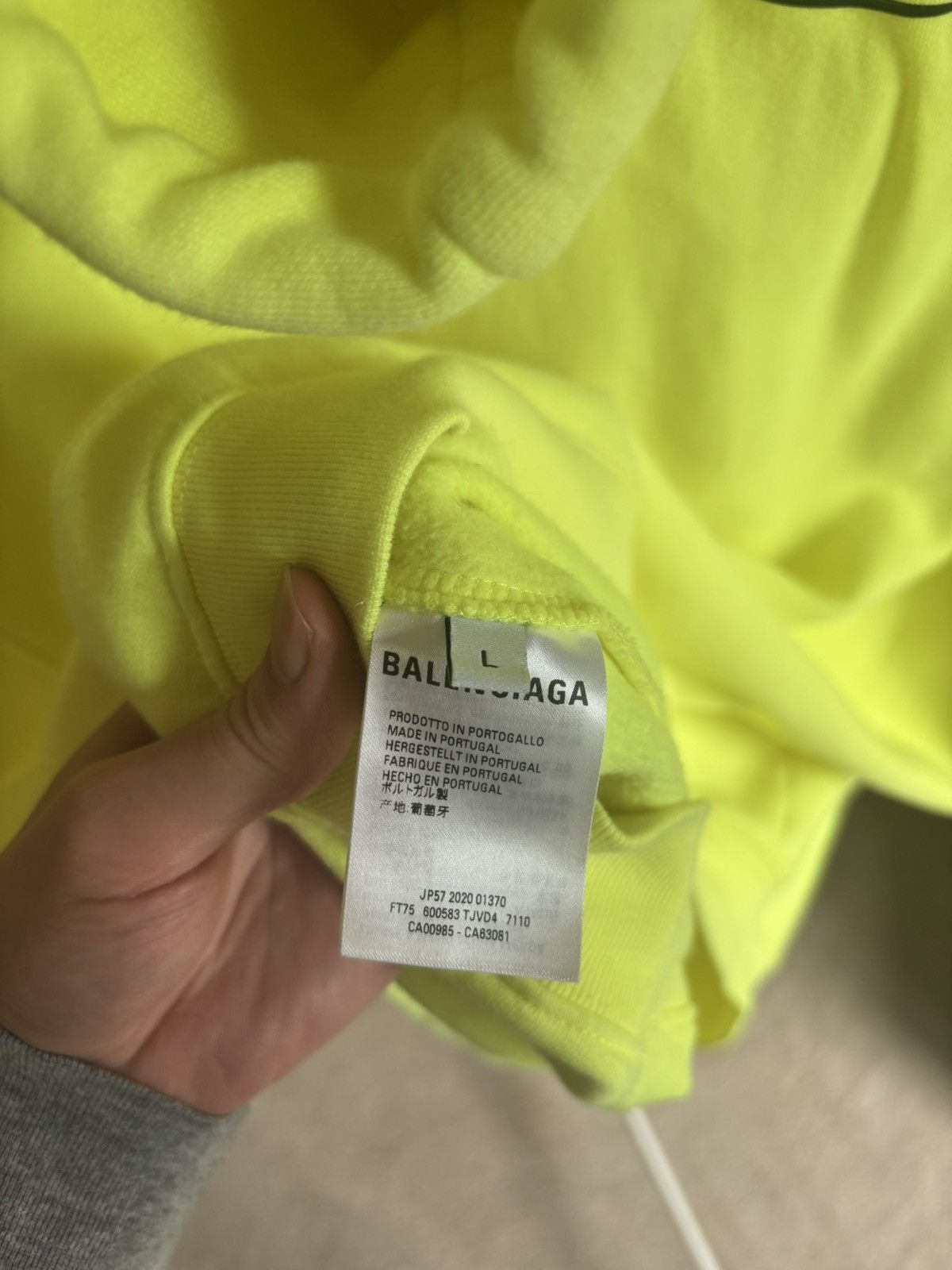 Balenciaga Balenciaga neon yellow campaign medium fit hoodie Size US L / EU 52-54 / 3 - 7 Thumbnail