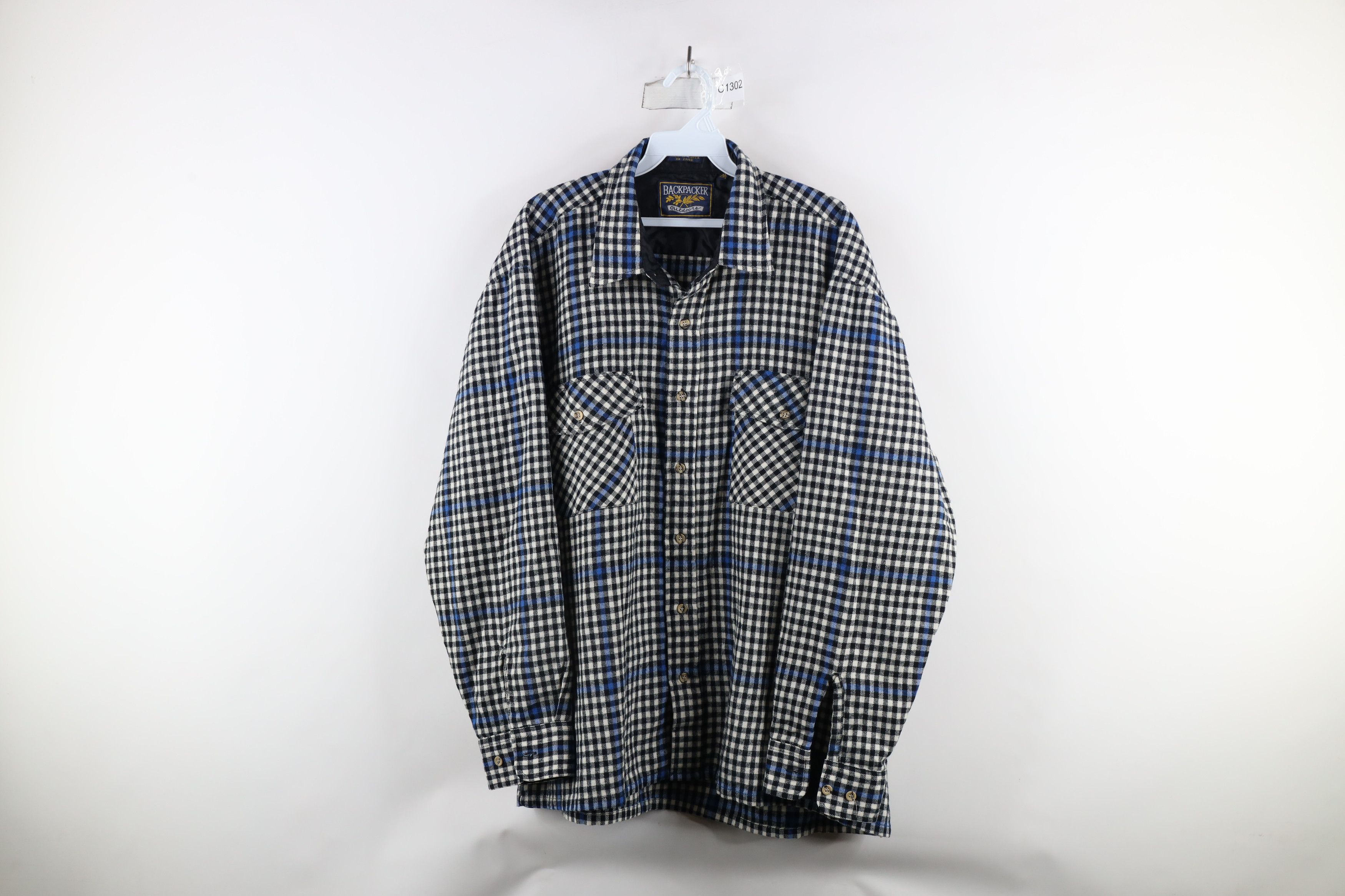 Vintage Vintage 70s Streetwear Knit Collared Button Shirt Plaid Size US XL / EU 56 / 4 - 1 Thumbnail