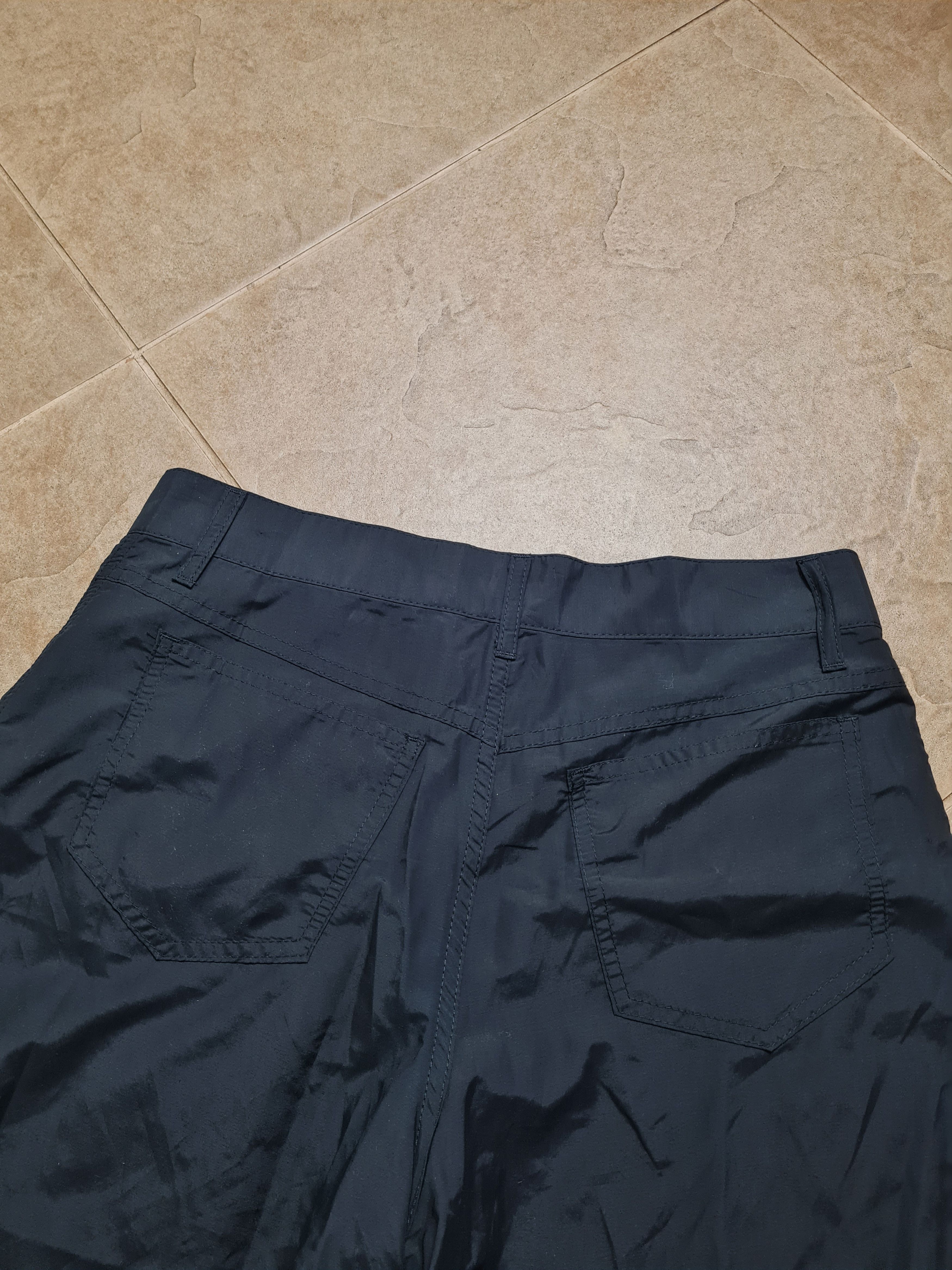 Fendi Women's FENDI Bermuda Shorts Black Italy Tessuto/Fabric Size 30" / US 8 / IT 44 - 15 Thumbnail