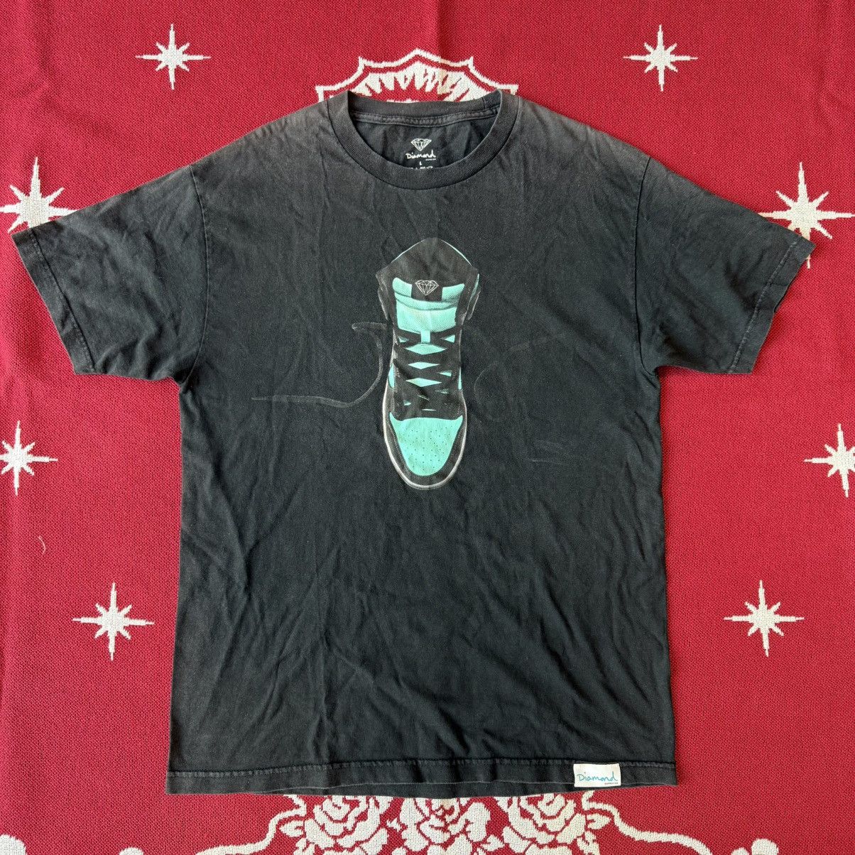 Used SS14 Diamond Supply Co. Nike SB Dunk High Tee Size L