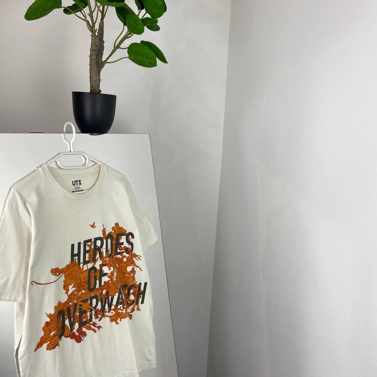 Vintage Uniqlo x Blizzard Entertaiment Rare T-Shirt Size US L / EU 52-54 / 3 - 2 Thumbnail
