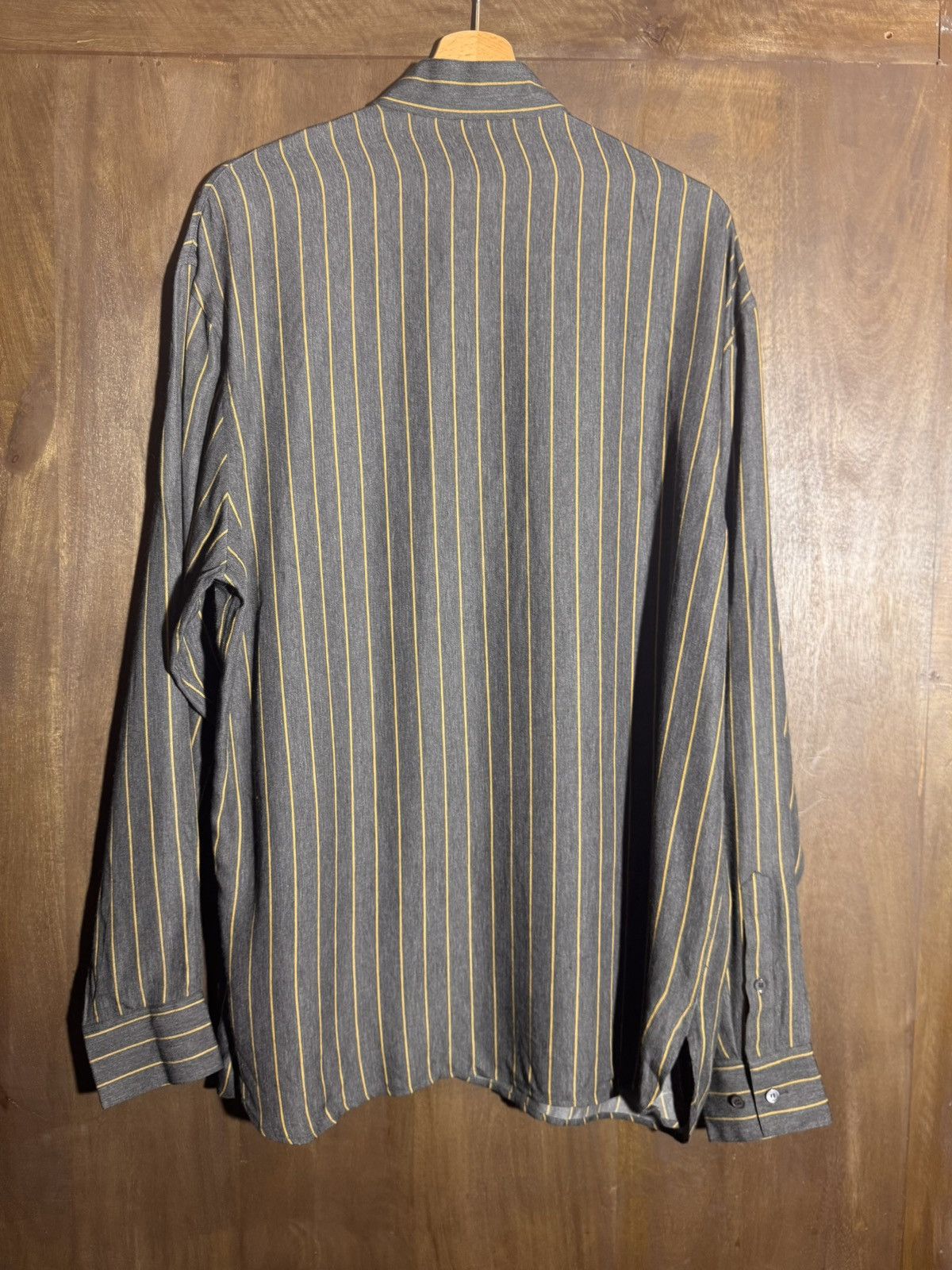Cerruti 1881 cerruti 1881 oversized fluid stripped shirt 38 runway Size US S / EU 44-46 / 1 - 6 Thumbnail