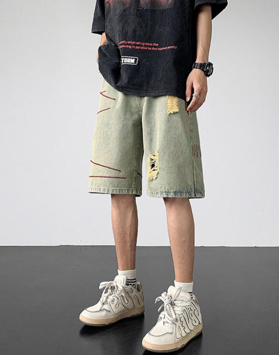 Japanese Brand Men's loose-fitting distressed casual ripped denim shorts Size US 32 / EU 48 - 2 Thumbnail