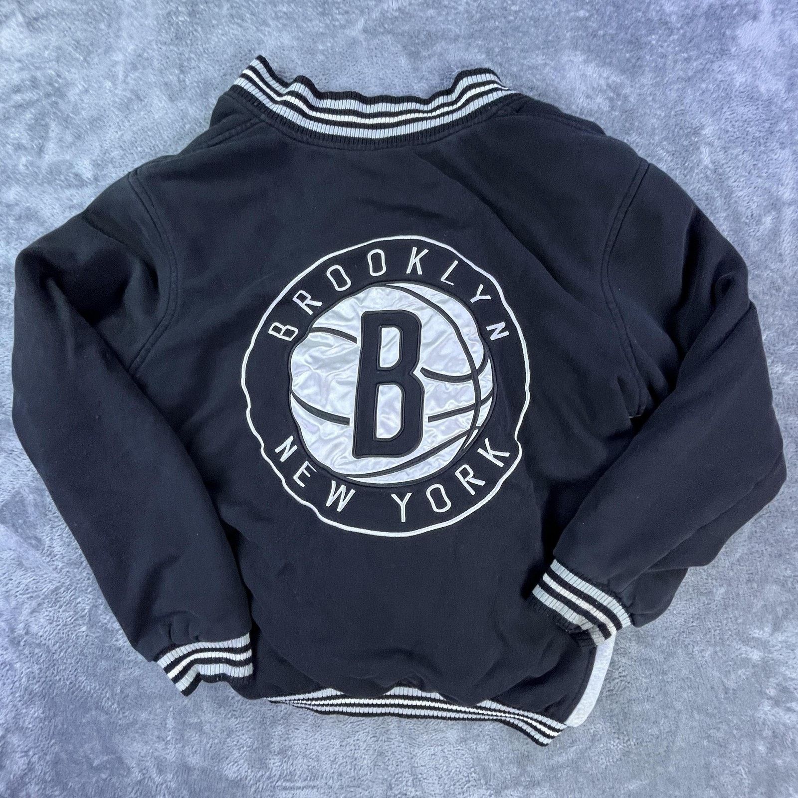 NBA Brooklyn Nets Reversible Jacket Large Black Gray Basketball Size US L / EU 52-54 / 3 - 3 Thumbnail
