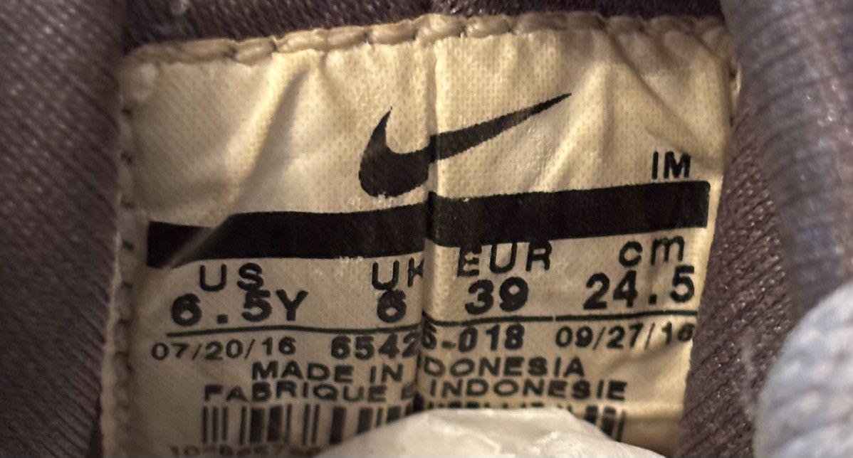 Nike Nike Huarache Run GS Size US 6.5 / EU 39-40 - 7 Thumbnail