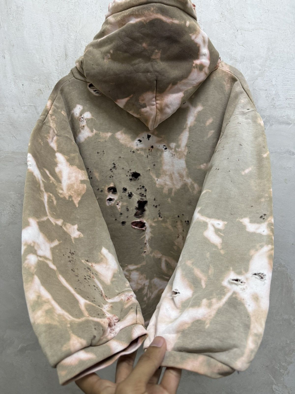 Stussy Thrashed 2000s Stussy Distressed Hoodie Size US L / EU 52-54 / 3 - 9 Thumbnail