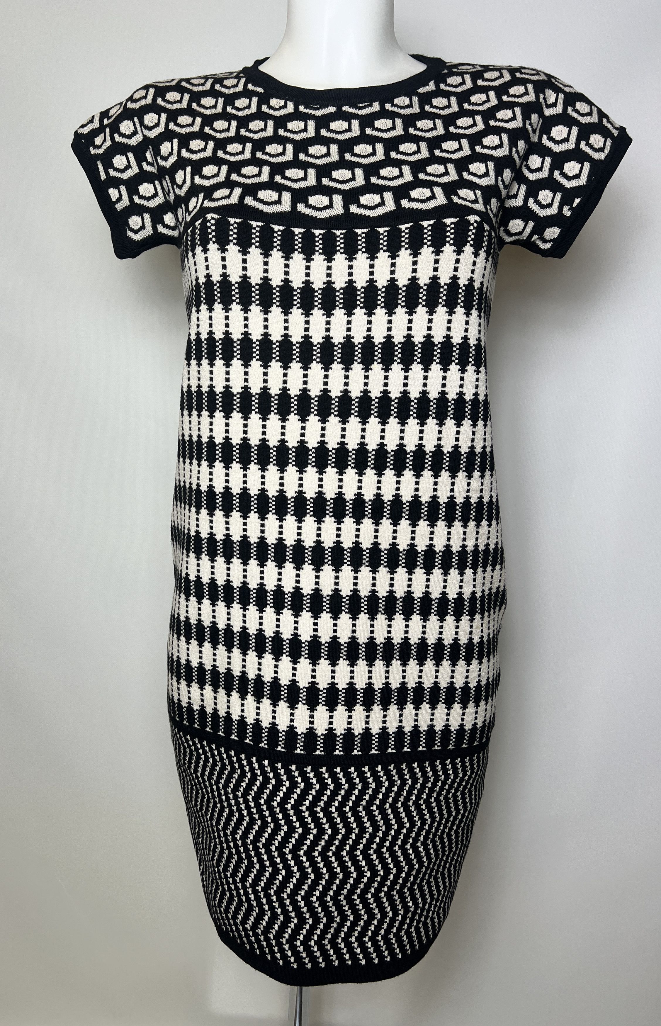 Weekend Max Mara Max Mara Weekend Texture Round Neck Sweater Dress Size M / US 6-8 / IT 42-44 - 2 Thumbnail