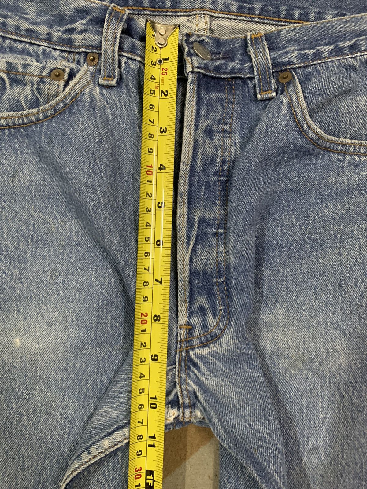 Levi's Vintage 90s Levis 501 Button Fly Faded Jeans Made in USA Size US 30 / EU 46 - 17 Thumbnail