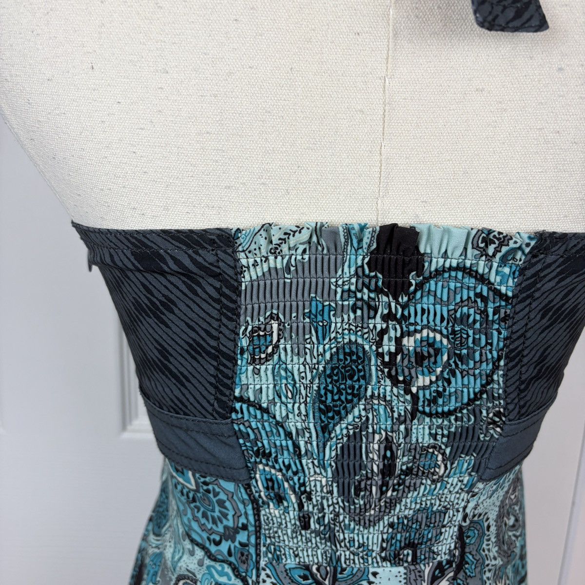 Athleta Athleta paisley halter dress Size S / US 4 / IT 40 - 3 Thumbnail