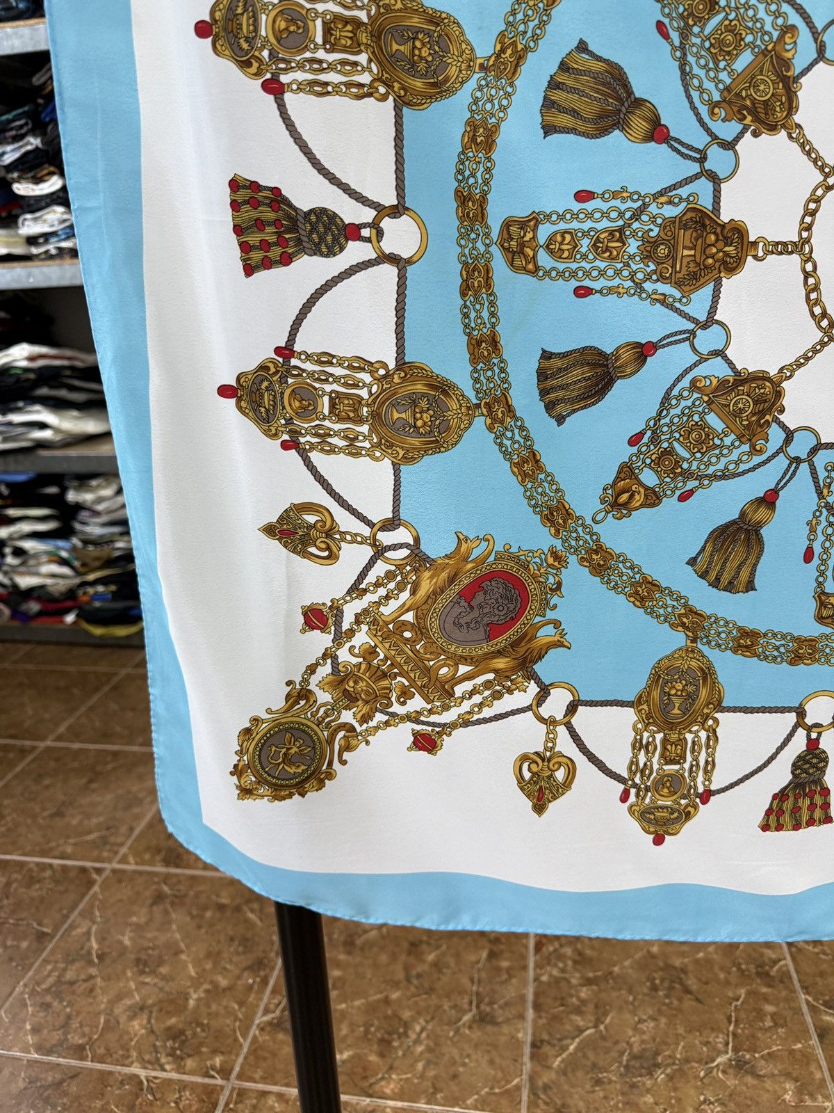 Hermes 🇫🇷 Vintage 90s Hermes Paris Baroque Chain Silk Scarf Luxury Size ONE SIZE - 5 Thumbnail