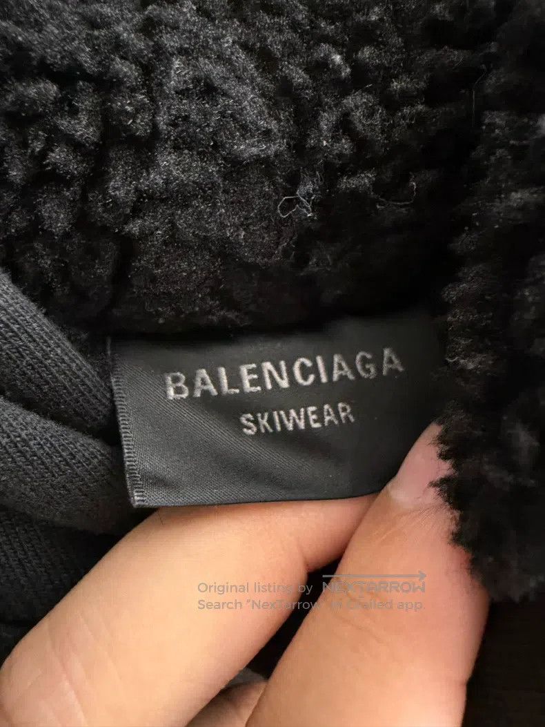 Balenciaga Balenciaga Hooded Long Sleeve Pullover Hoodie Size US S / EU 44-46 / 1 - 3 Thumbnail