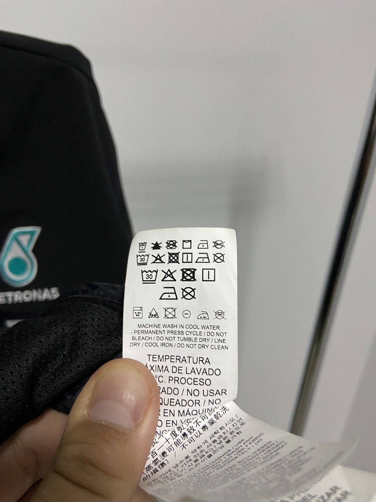 Mercedes-Benz × Vintage Petronas Mercedes AMG Sweatshirt Jacket Vintage Racing Size US XL / EU 56 / 4 - 8 Thumbnail