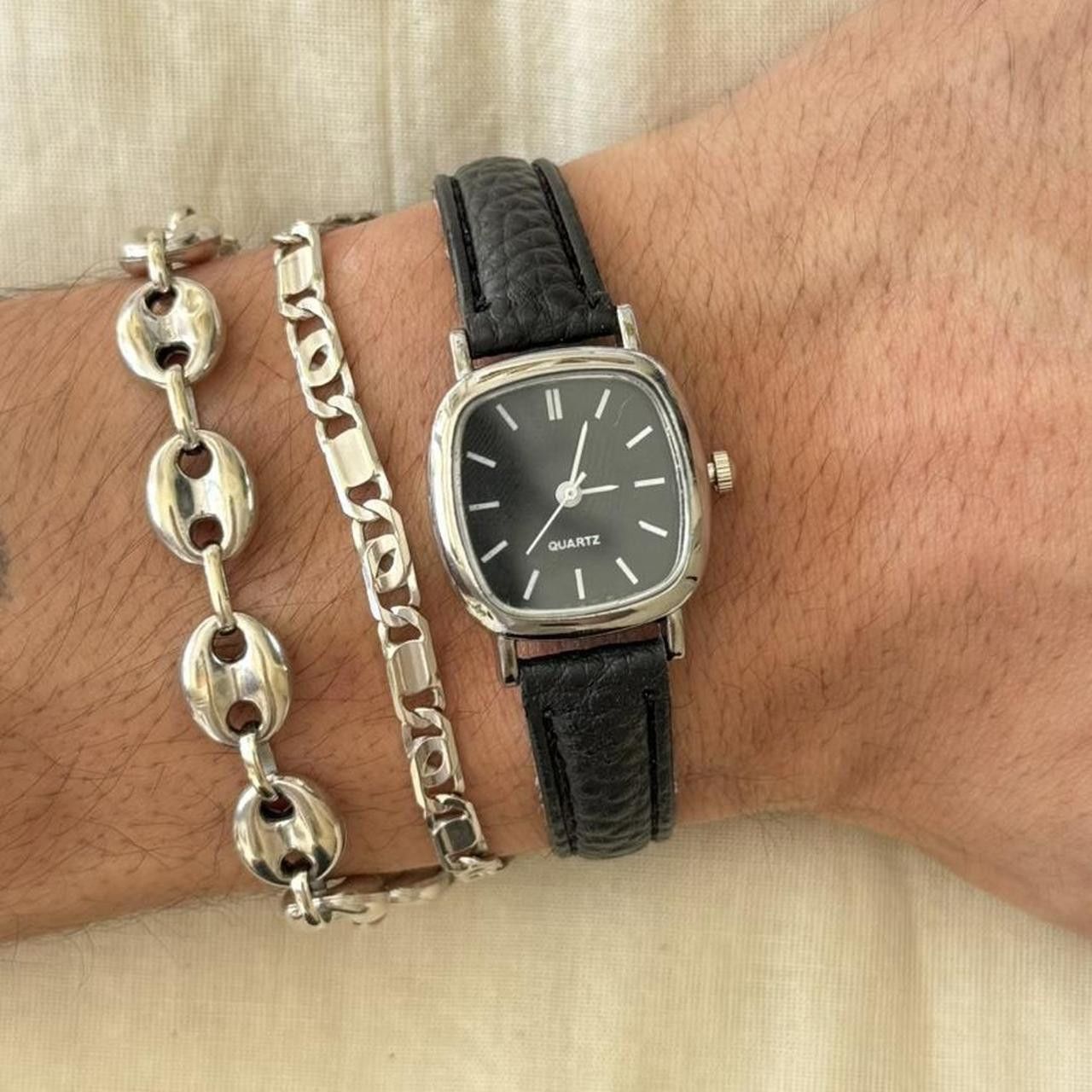 Vintage y2k classy black with silver leather luxury quartz watch Size ONE SIZE - 1 Thumbnail