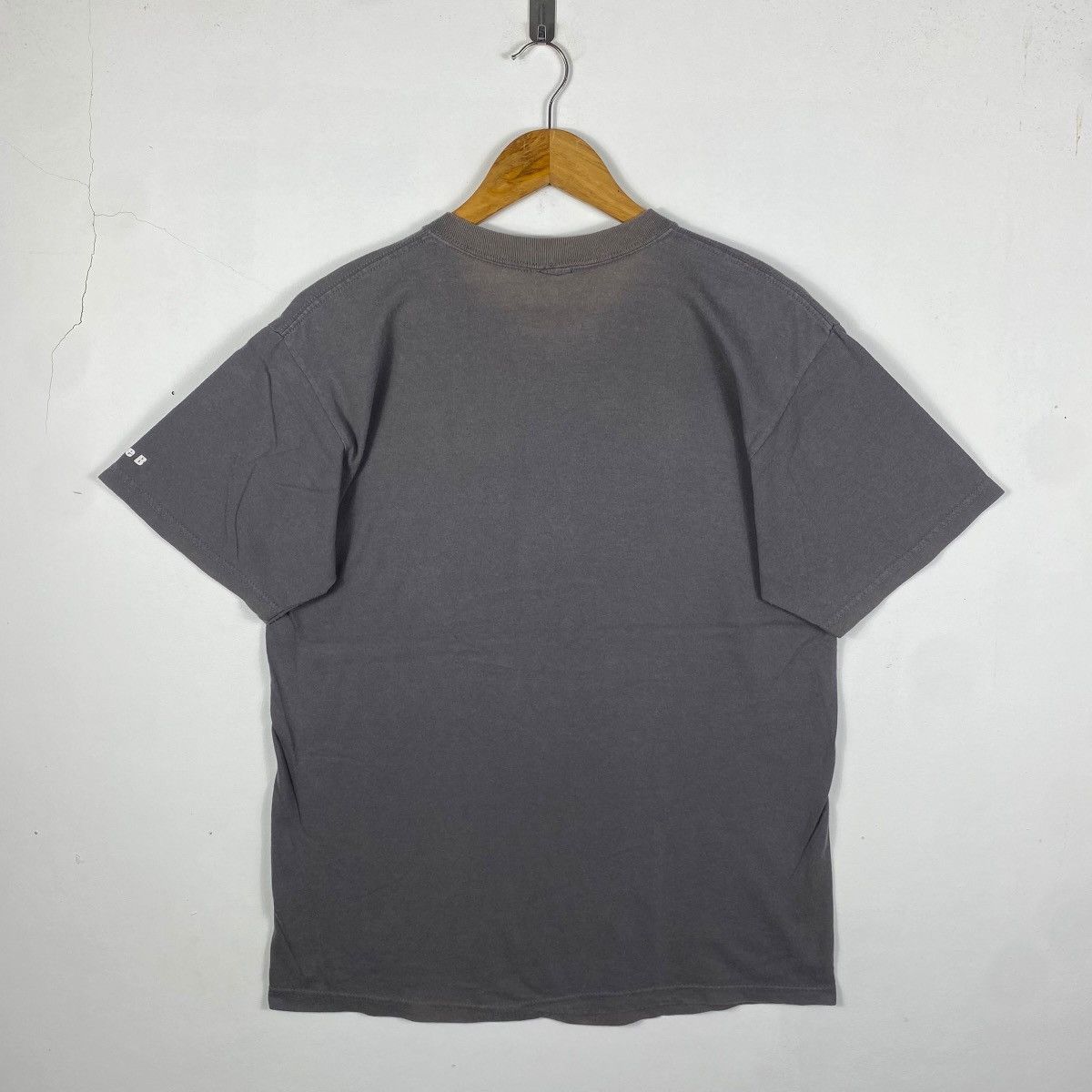 Vintage Vintage 00s SHANE B Skate Logo Graphic Faded Tee Shirt Large Size US L / EU 52-54 / 3 - 4 Thumbnail