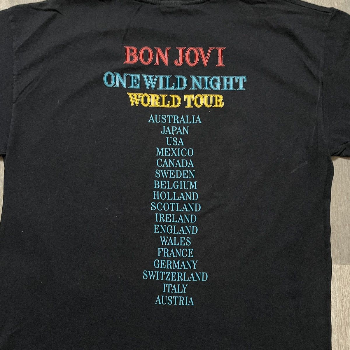 Fruit Of The Loom Vintage Bon Jovi “One Wild Night” Tour 2001 T-shirt Size US L / EU 52-54 / 3 - 6 Thumbnail