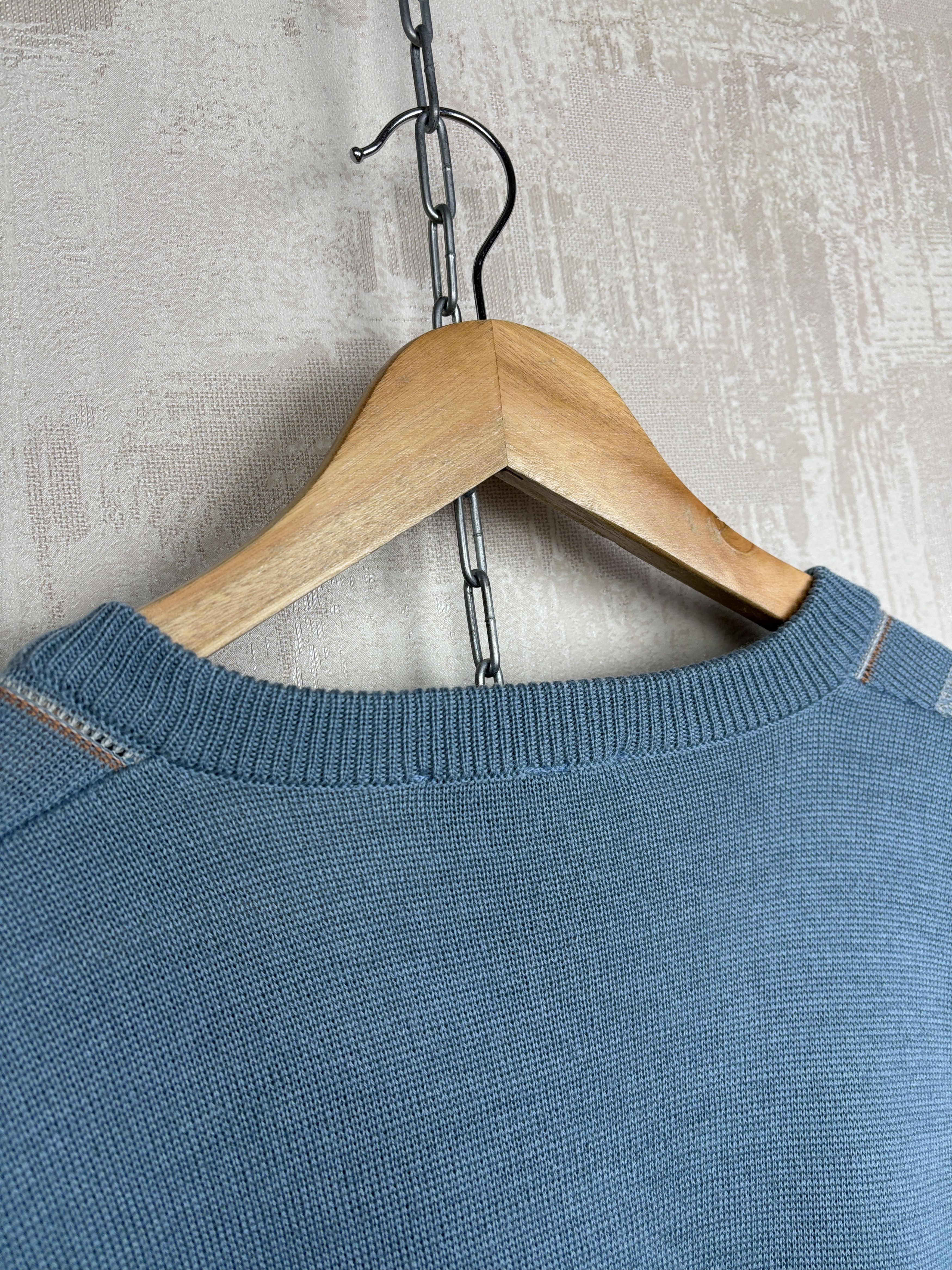 Gabicci Gabicci V-neck Sweater Wool Acrylic Chambray Color Size US XL / EU 56 / 4 - 15 Thumbnail