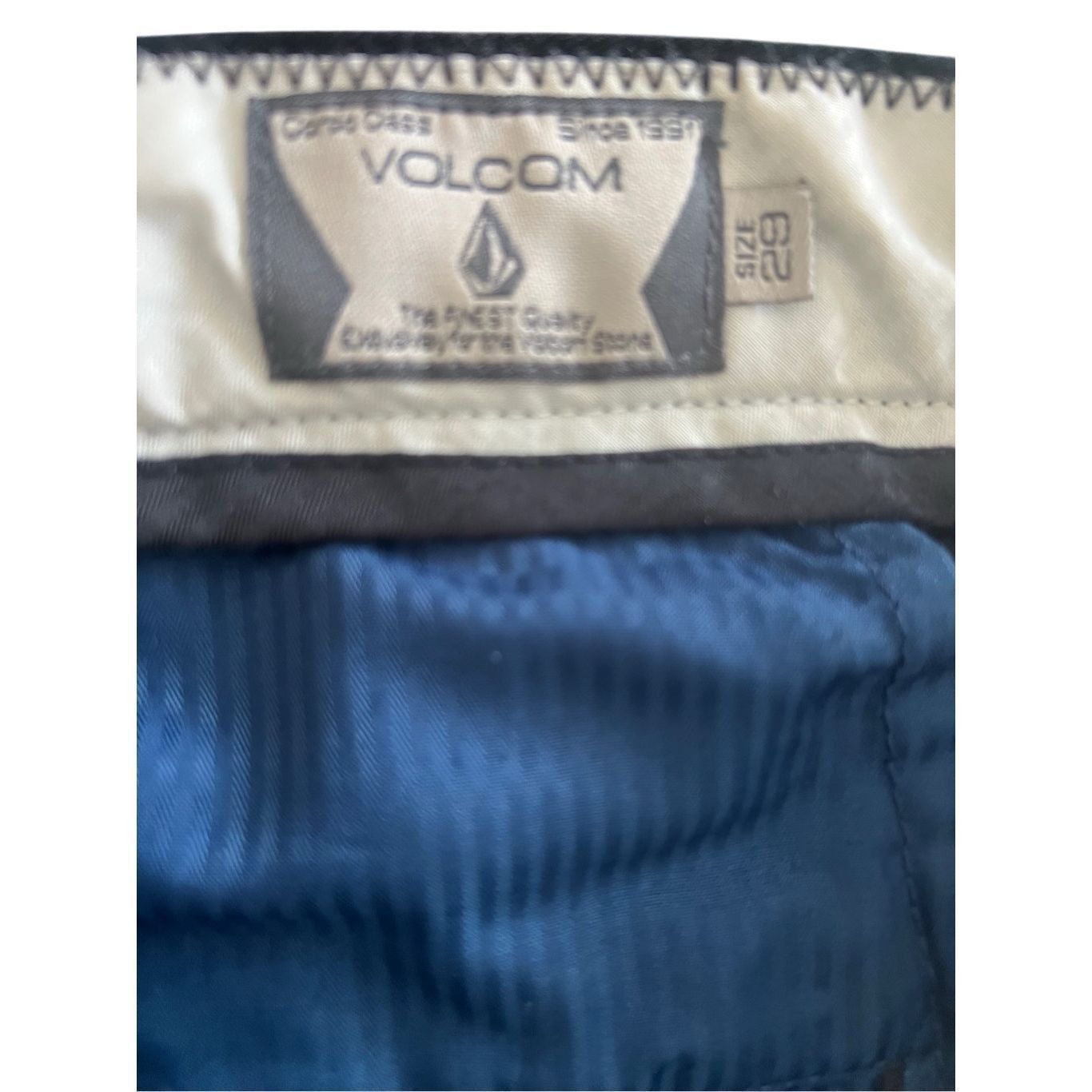 Volcom VOLCOM black casual shorts size 29 Size US 29 - 8 Thumbnail