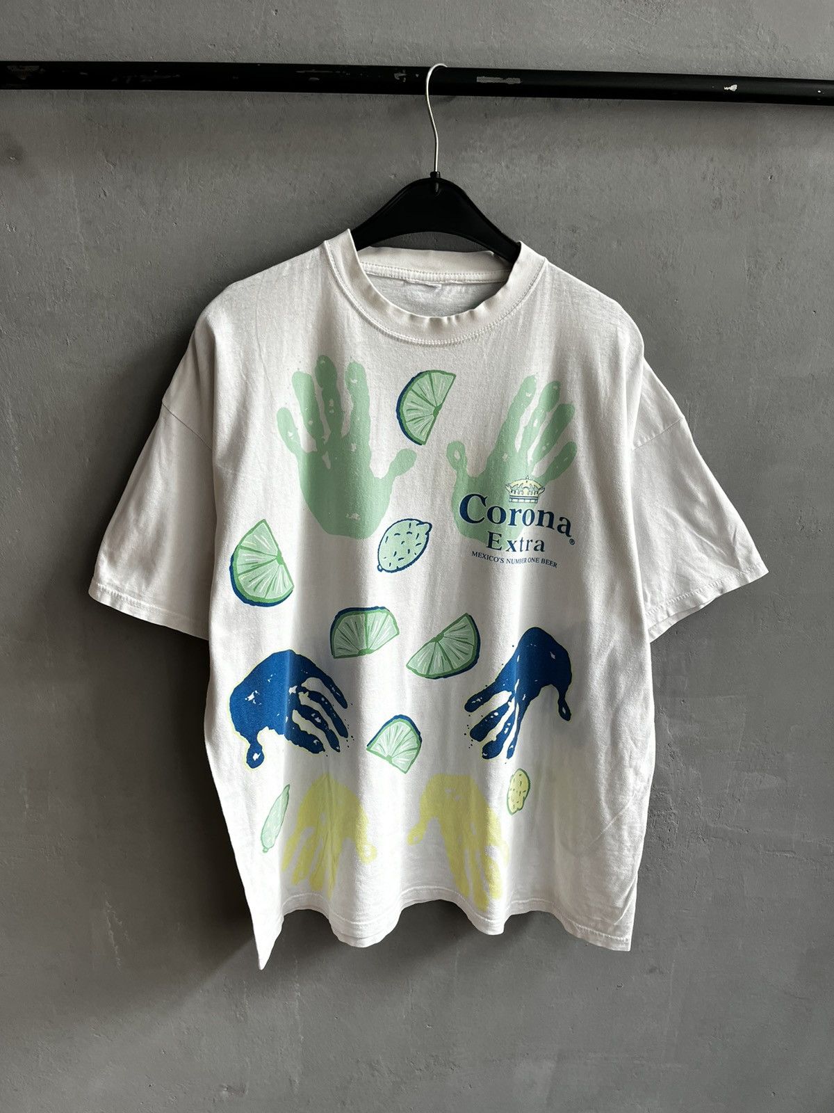 Vintage Corona Extre t shirt vintage 90s Size US L / EU 52-54 / 3 - 4 Thumbnail