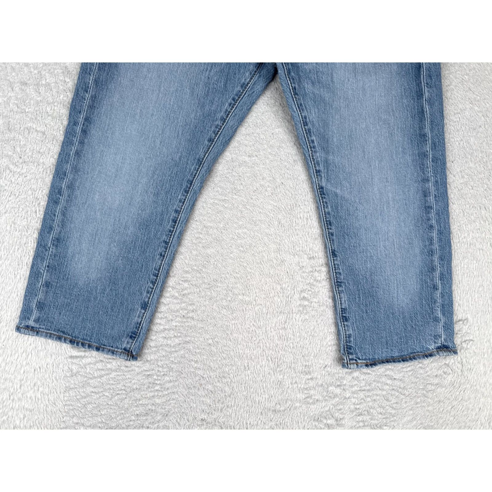 Levi's VINTAGE Levis 505 Jeans Womens 28 Blue Light Wash Denim Regular Fit Straight Casual Pants Size 28" / US 6 / IT 42 - 2 Thumbnail