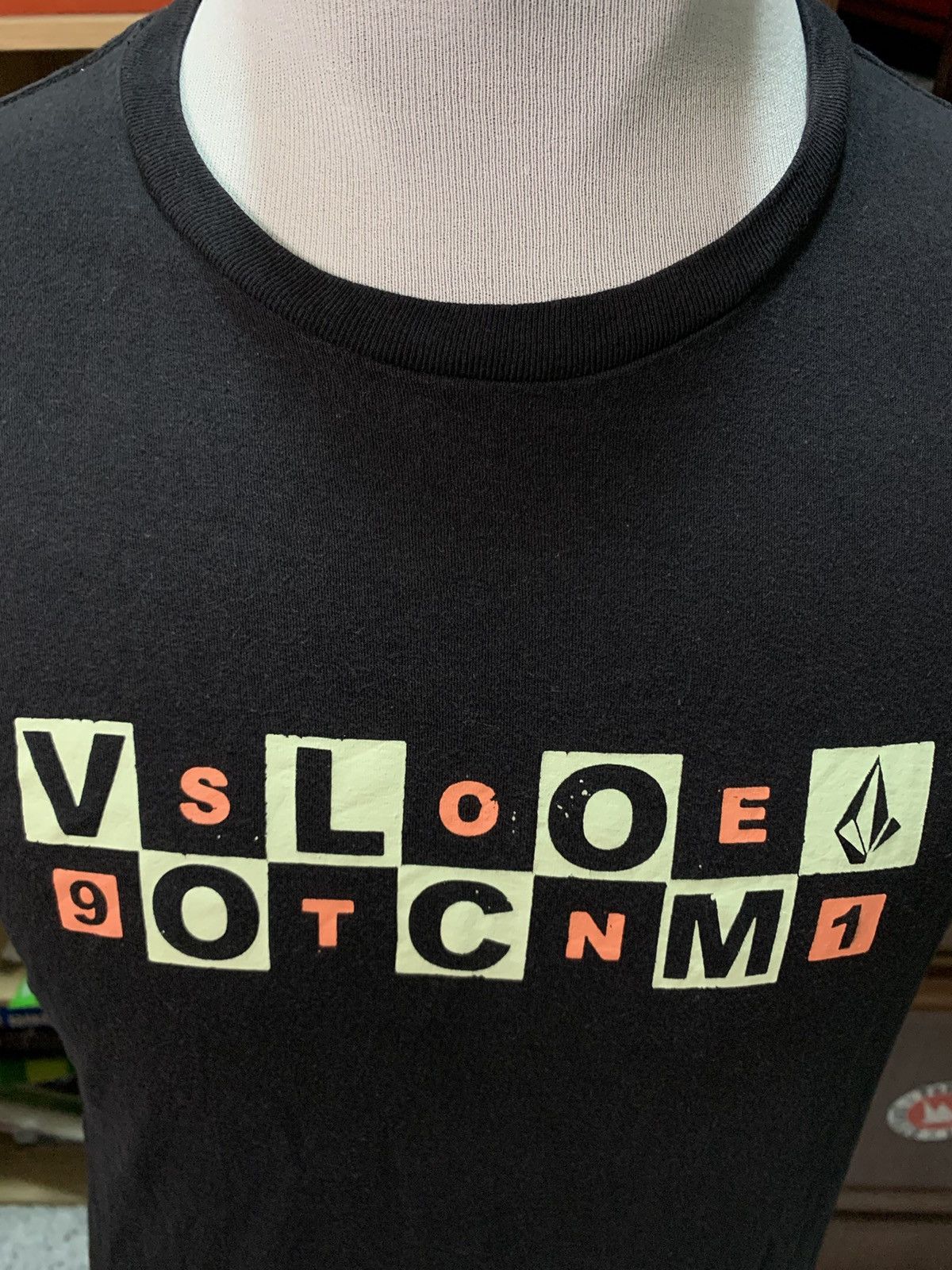 Vintage × Volcom Y2K Volcom Stone T Shirt Size US M / EU 48-50 / 2 - 3 Thumbnail