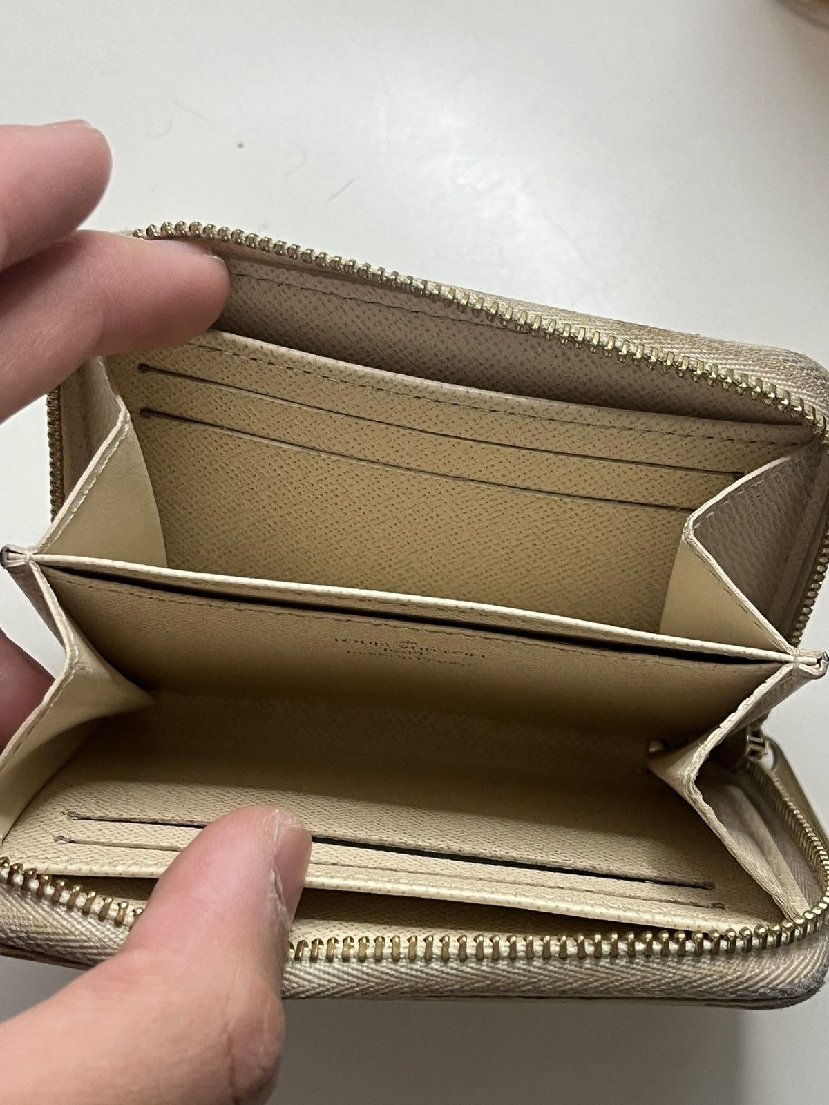 Louis Vuitton Louis Vuitton 2013 Damier Azur Pattern Zippy Coin Purse Size ONE SIZE - 7 Thumbnail