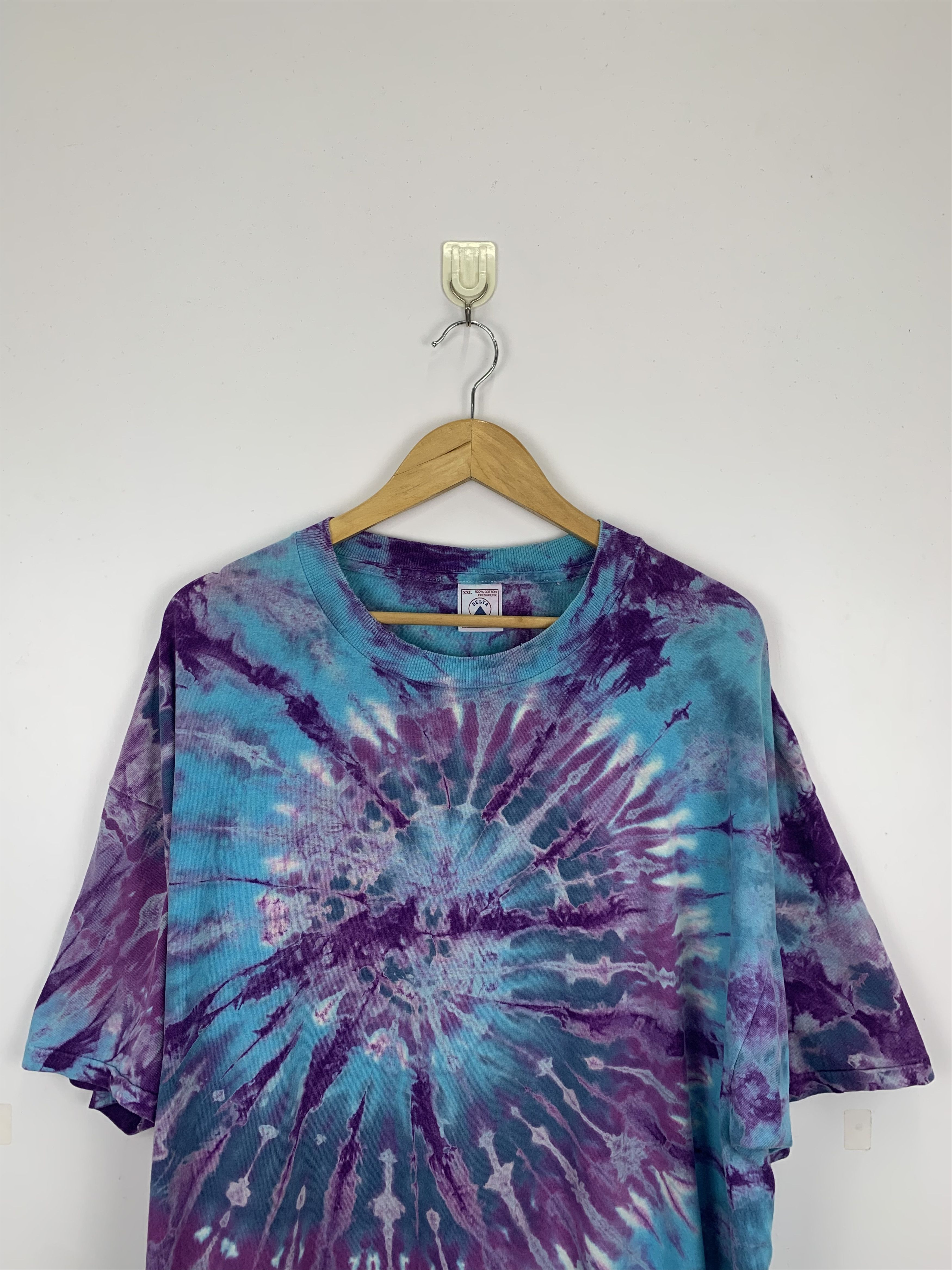Vintage Vintage 90s Tiedye Tee TA0053 Size US XXL / EU 58 / 5 - 2 Thumbnail