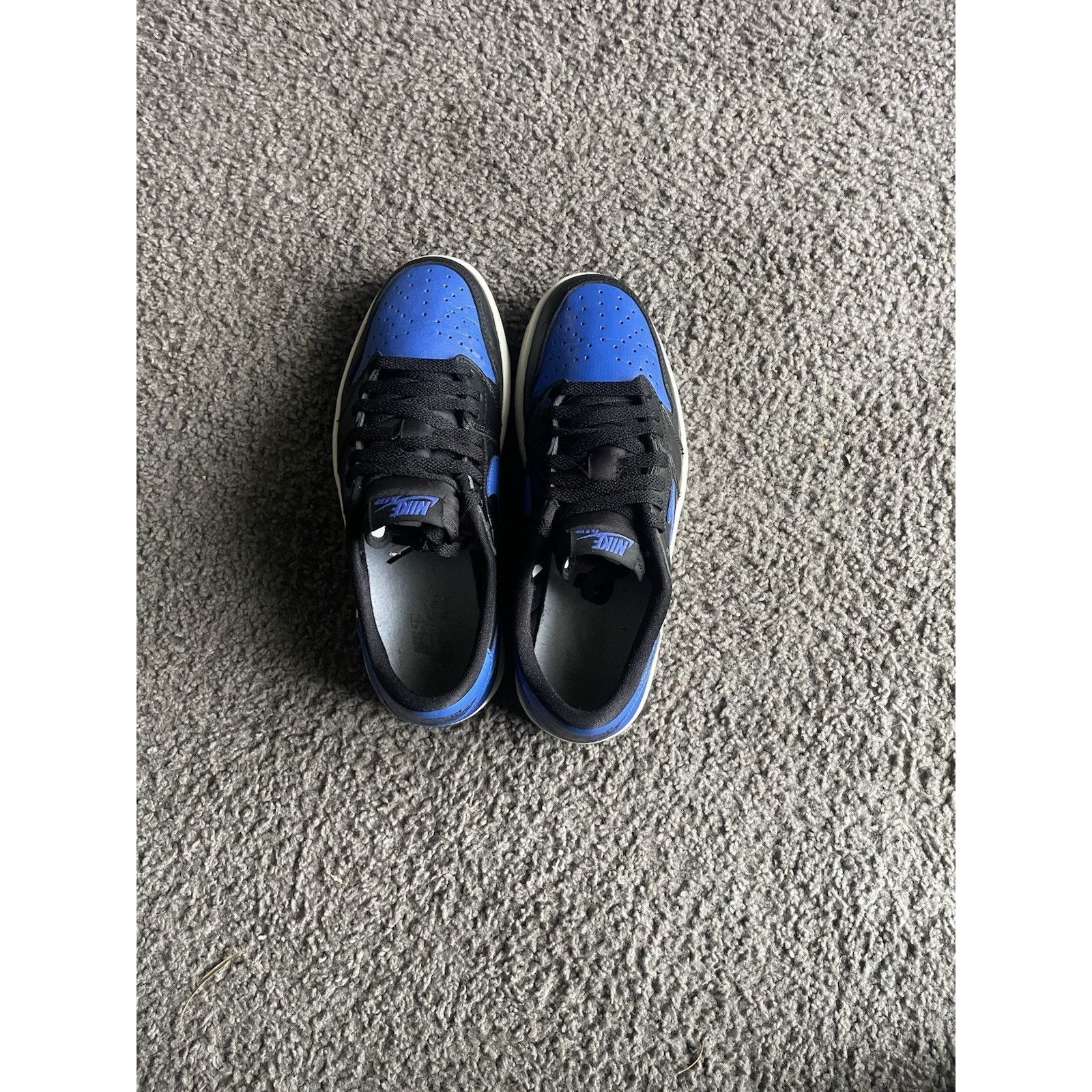Jordan Brand Size 8- Nike Air Jordan 1 Retro Low OG Royal Blue Black 2015 Size US 8 / EU 41 - 4 Thumbnail