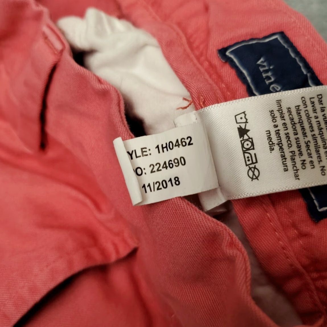 Vineyard Vines Vineyard Vines Shorts Mens 32 Salmon Chino Cotton Blend Casual Outdoor Comfort Pink Solid Front Zip Pocket Mens Size US 32 / EU 48 - 3 Thumbnail