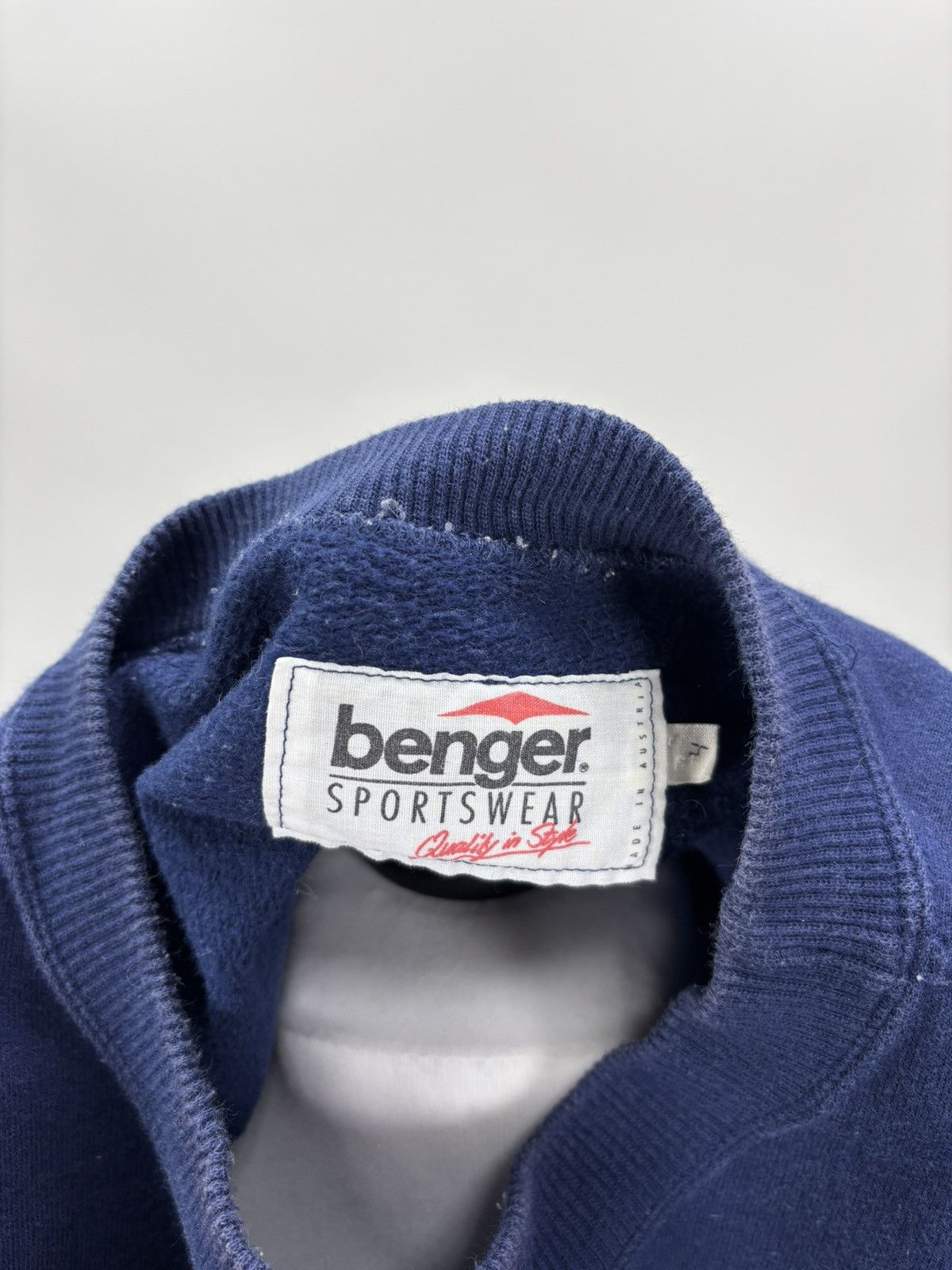Other Mens vintage Y2k sweatshirt Benger Sportswear Size L Size US L / EU 52-54 / 3 - 10 Thumbnail