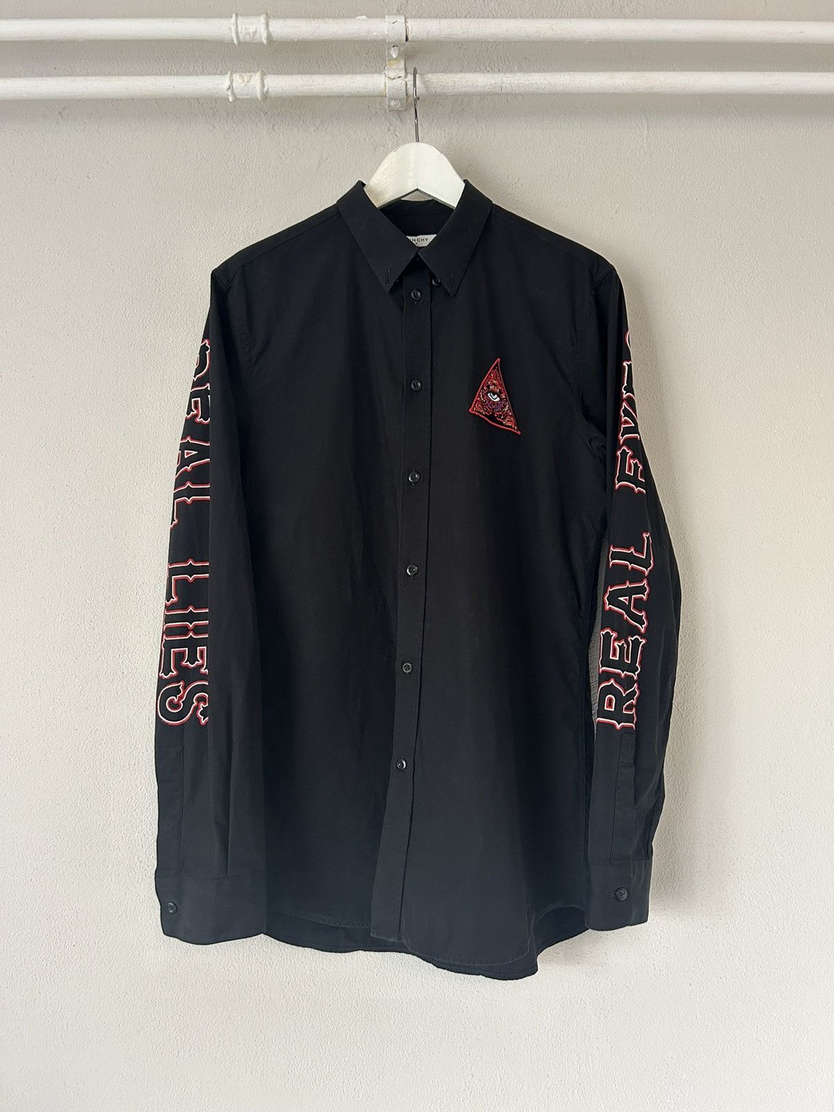 Givenchy ‘Real Eyes Realize Real Lies’ Black Button-Up Shirt Size US M / EU 48-50 / 2 - 1 Thumbnail