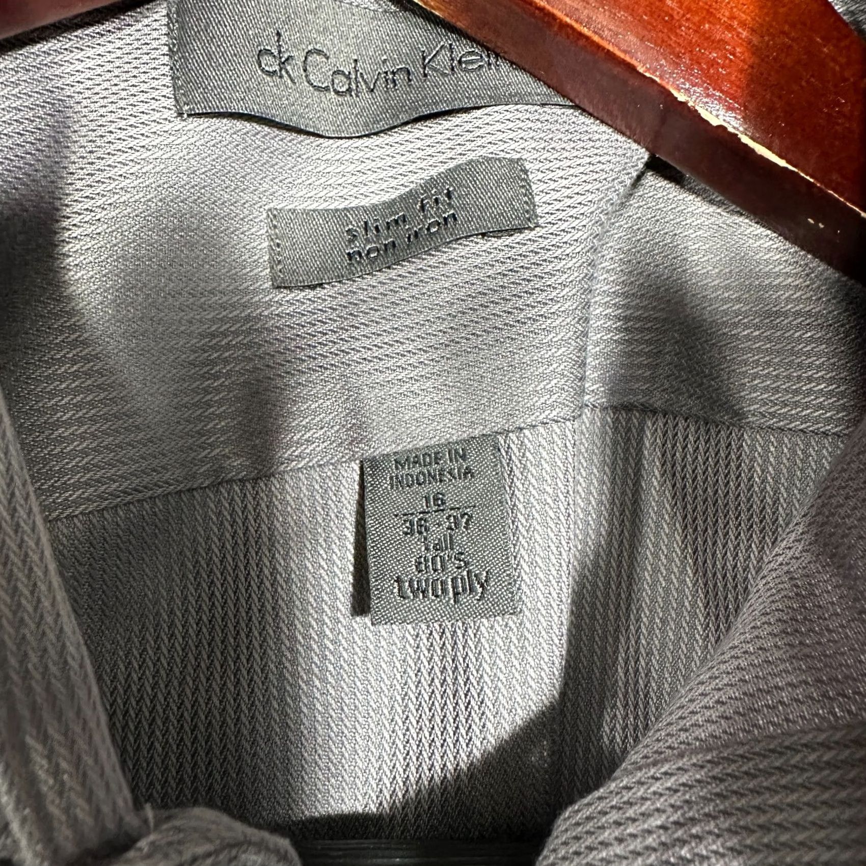Calvin Klein CK Calvin Klein Shirt Mens 16 Tall Slim Fit Non Iron Gray Two Ply Cotton Size US L / EU 52-54 / 3 - 6 Thumbnail