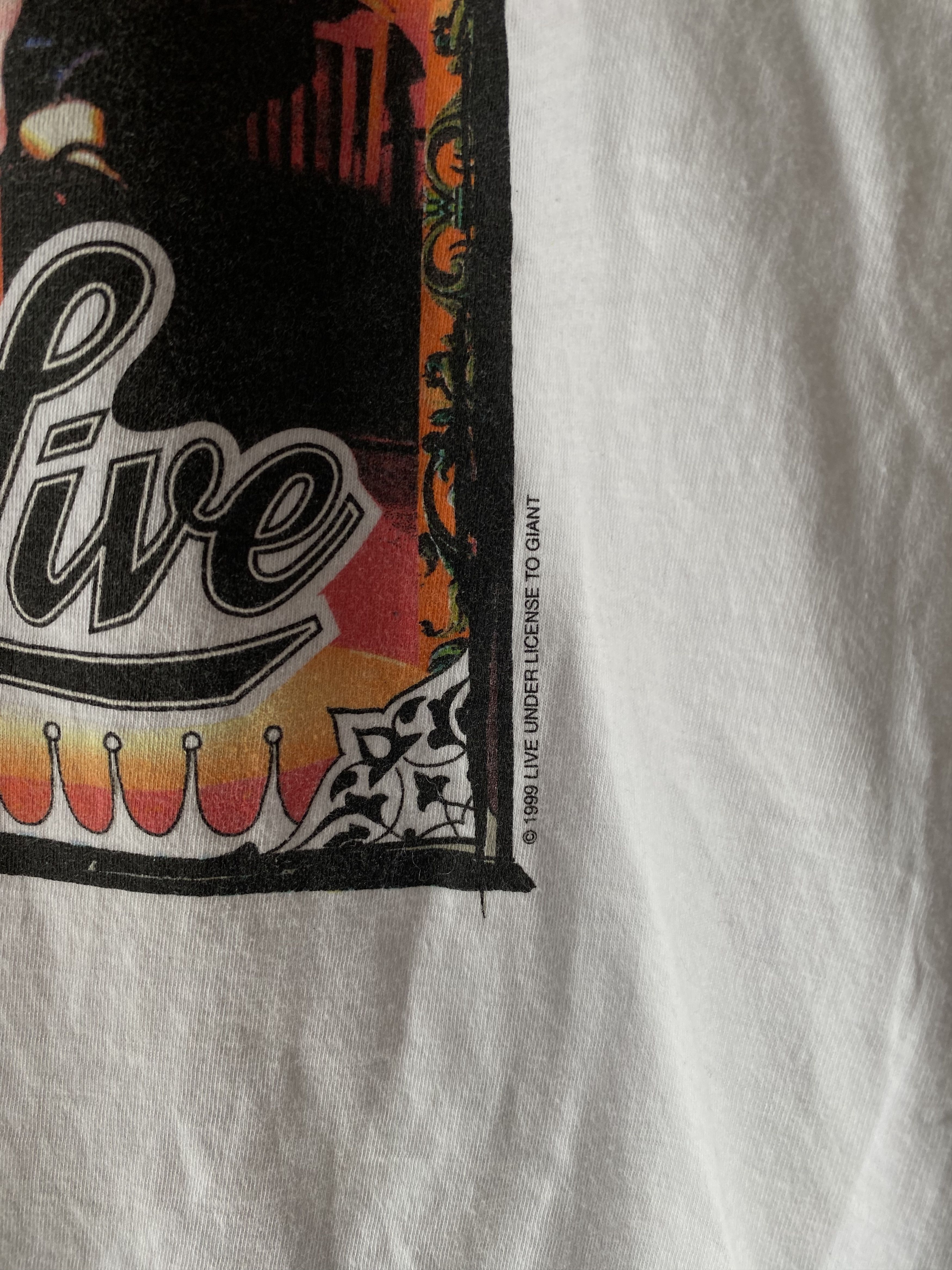 Vintage Vintage Live Band Tour T-Shirt 2000 Distance To Here Size XL Size US XL / EU 56 / 4 - 2 Thumbnail