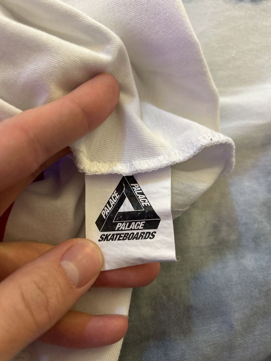 Palace Palace Tri-phone Shirt Red and White medium. Size US M / EU 48-50 / 2 - 5 Thumbnail