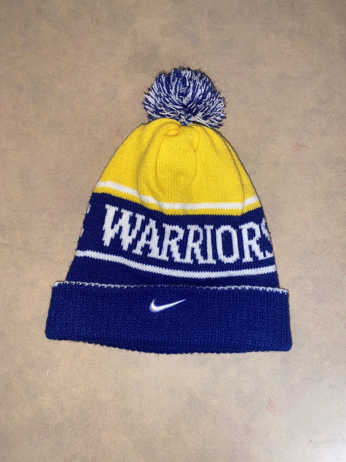Nike Vintage Nike Golden State Warriors Pom Pom Beanie Size ONE SIZE - 1 Thumbnail