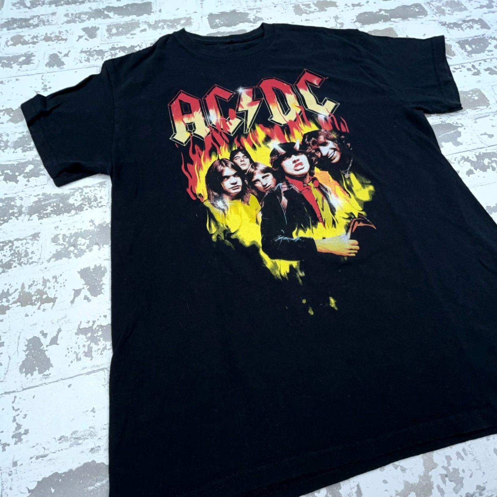 Etro ACDC Shirt Men Medium Black Tee Band Concert Rock Music Retro Fire Flames Punk Size US M / EU 48-50 / 2 - 4 Thumbnail