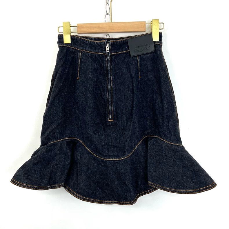 Alexander McQueen Alexander Mcqueen Black leather fishtail denim skirt Size 25" / US 0 / IT 36 - 1 Thumbnail