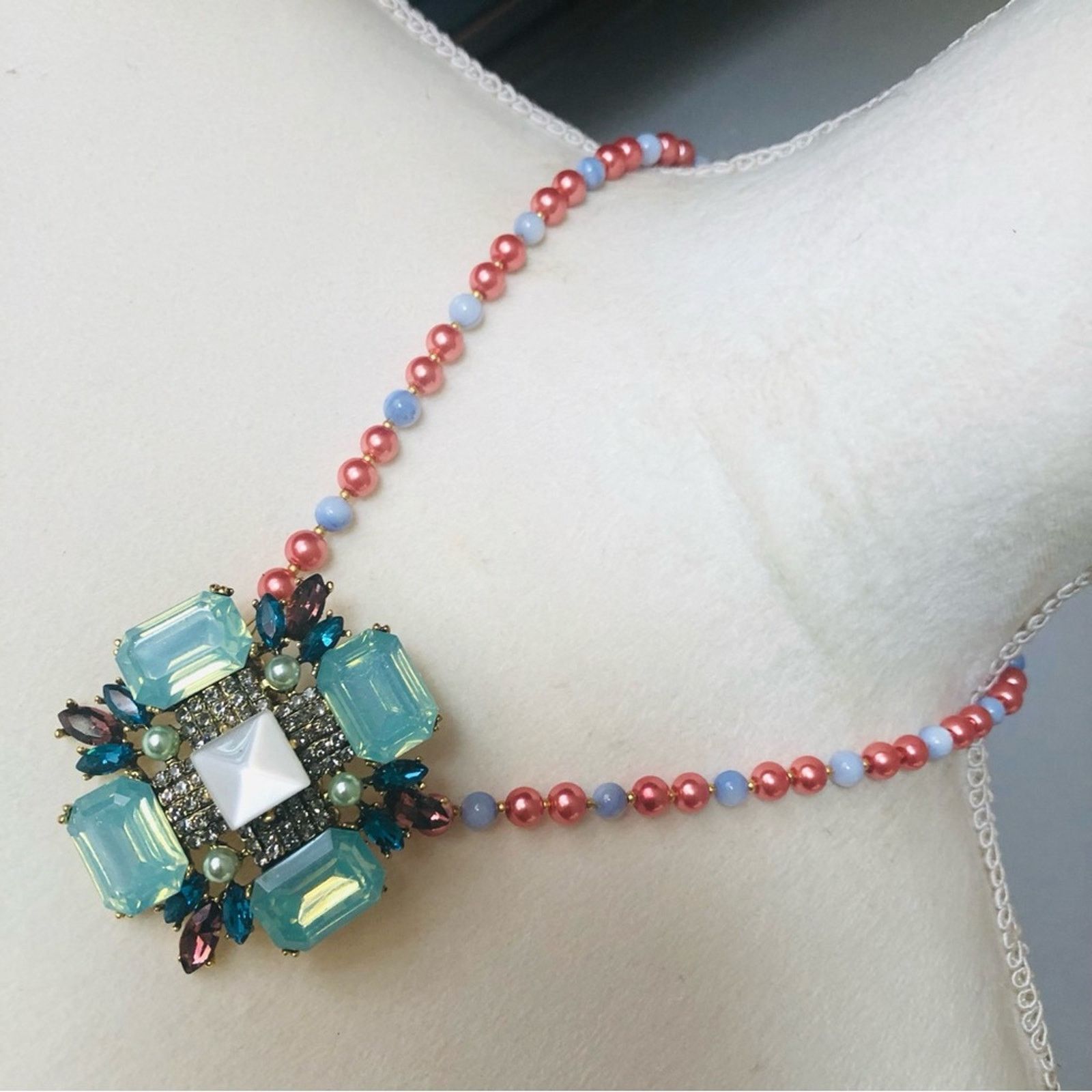 Handmade Handcrafted repurpose glass stone Pearl necklace Size ONE SIZE - 1 Thumbnail