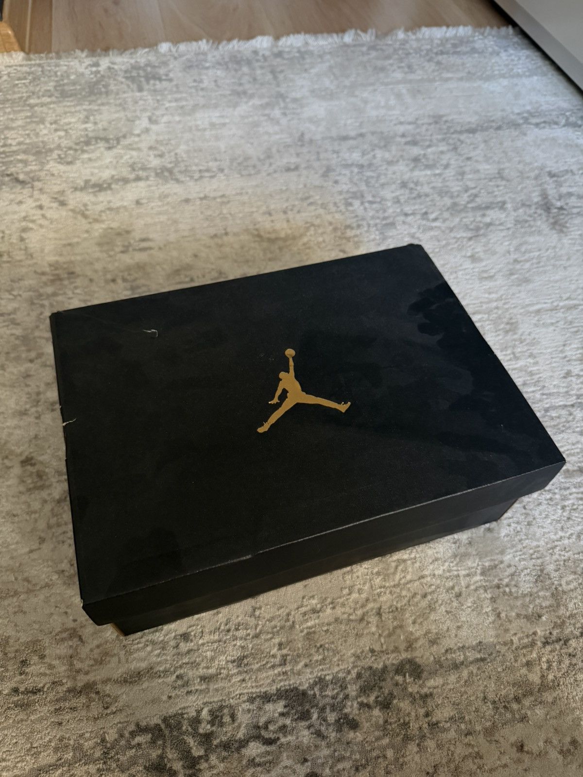 Jordan Brand Air Jordan 4 Retro (GS) Size US 7 / EU 40 - 3 Thumbnail