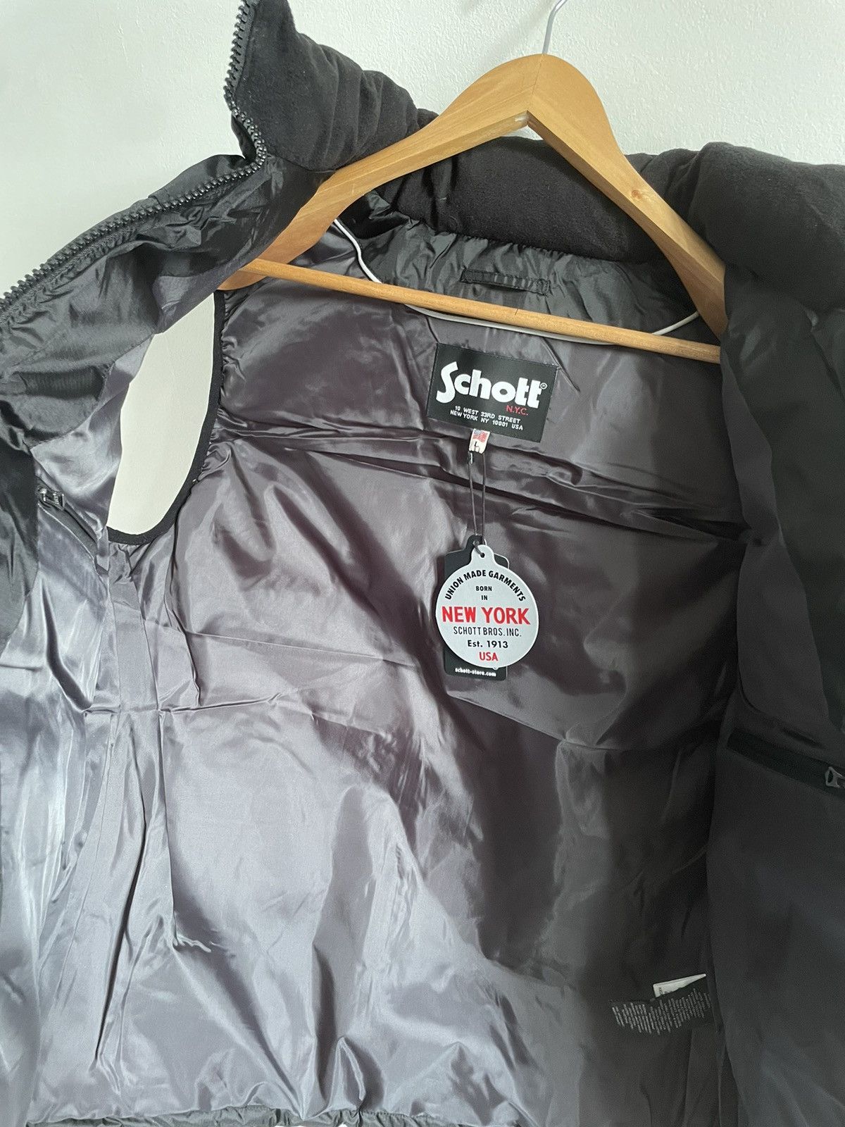Schott Schott puffer jacket model ”UTAHV” Size US L / EU 52-54 / 3 - 10 Thumbnail