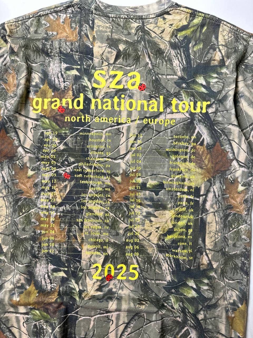 Kendrick Lamar 25s I LOVE SZA Bug Tee KENDRICK LAMAR Grand National Tour Size US M / EU 48-50 / 2 - 5 Thumbnail